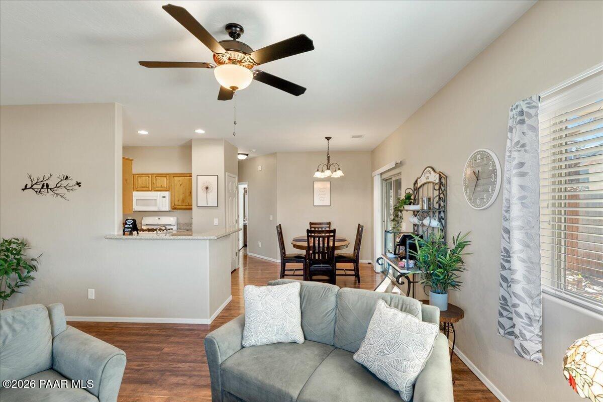 4679 N Viewpoint Drive