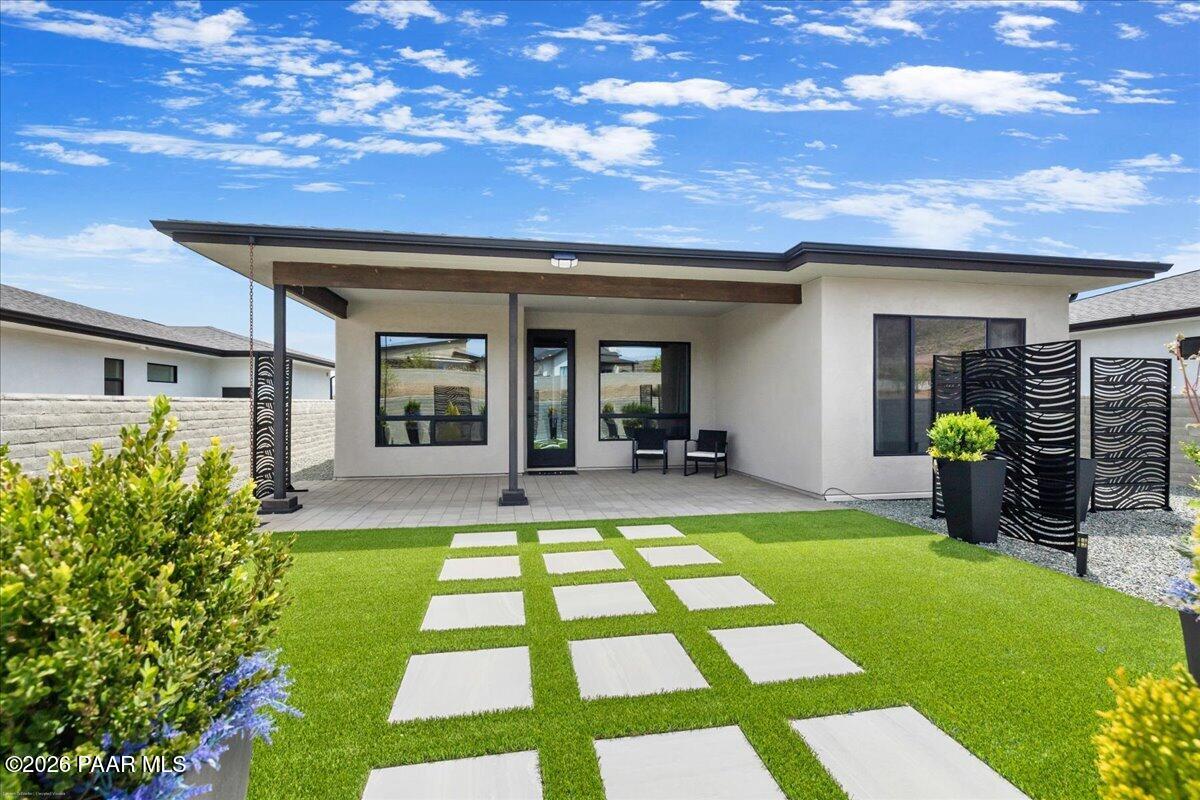 4472 N Garrett Drive