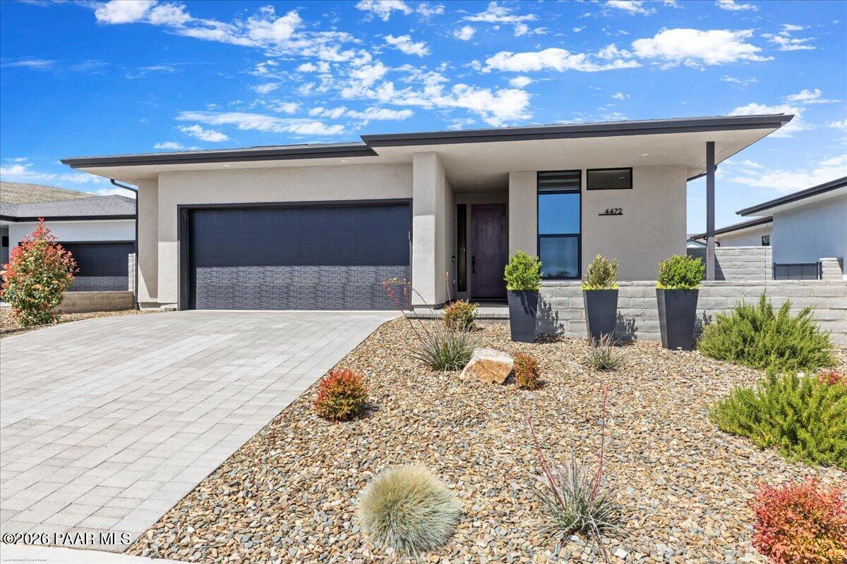4472 N Garrett Drive