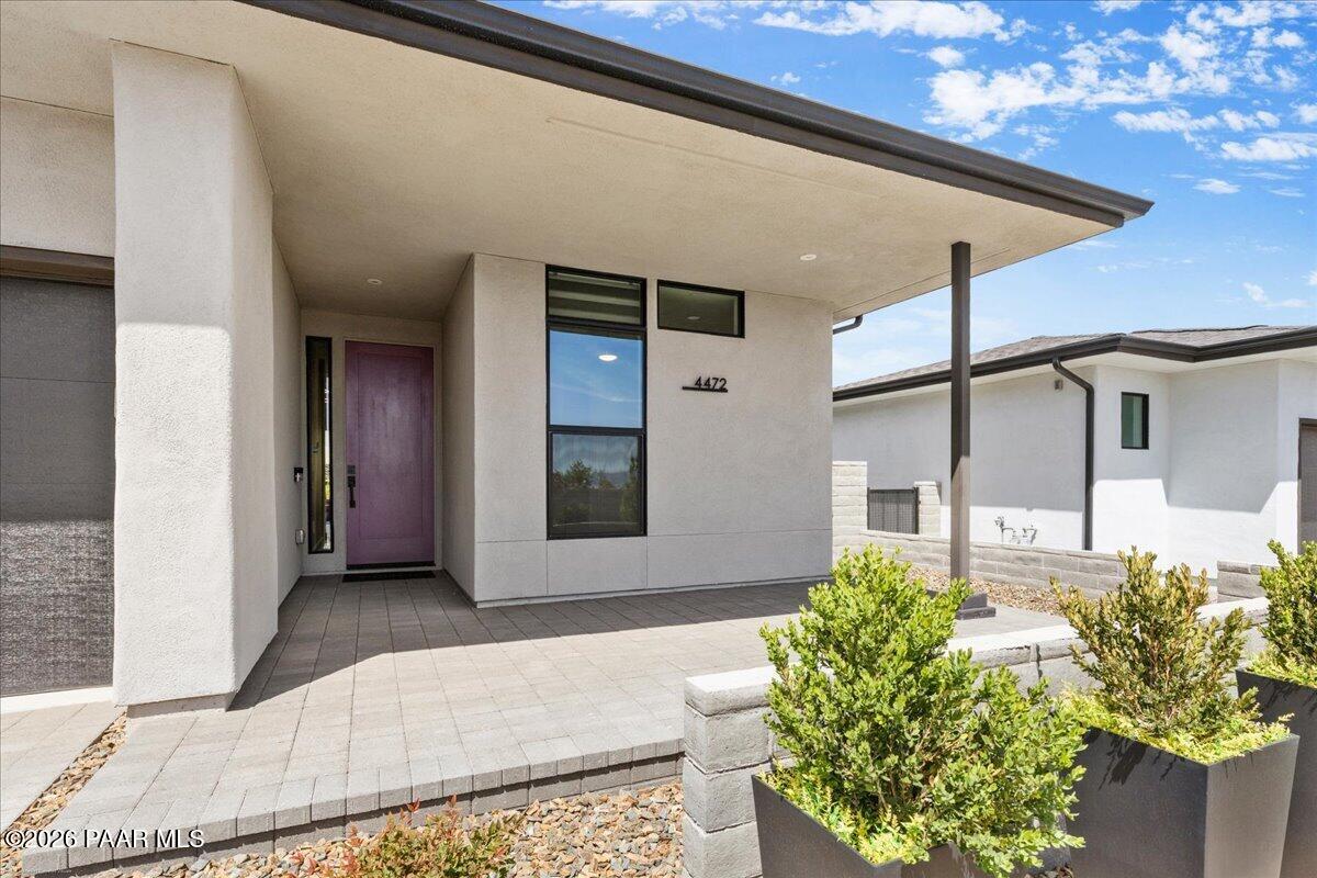 4472 N Garrett Drive