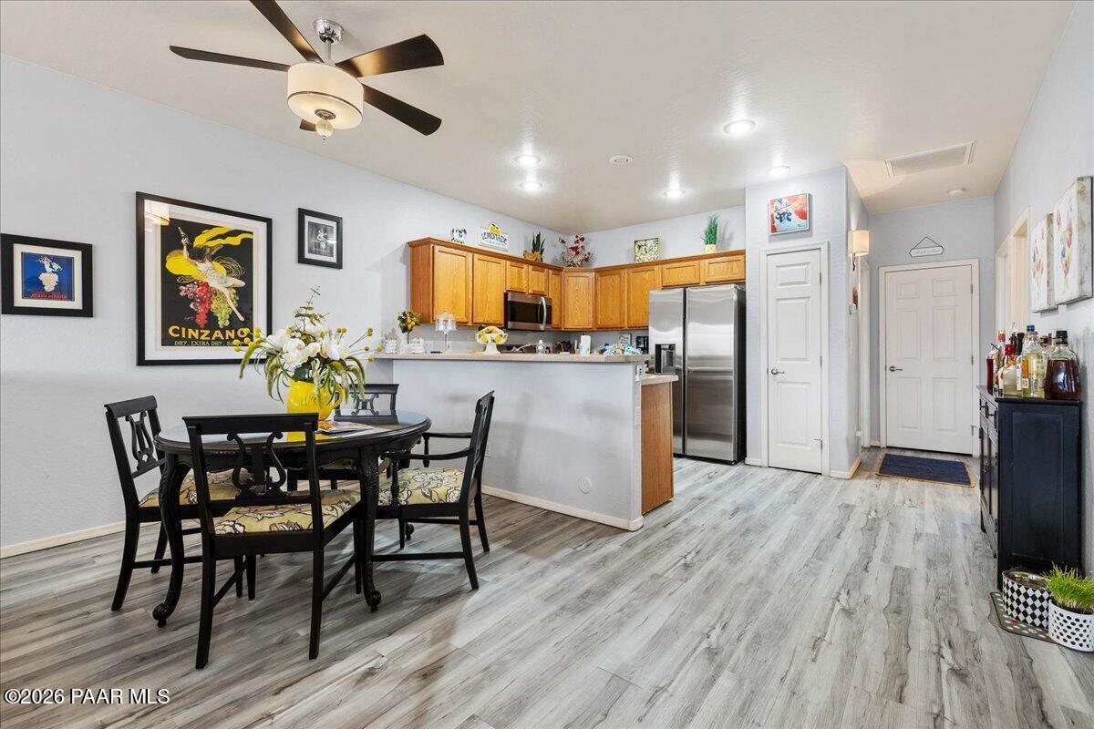 983 N Rolling Green Road