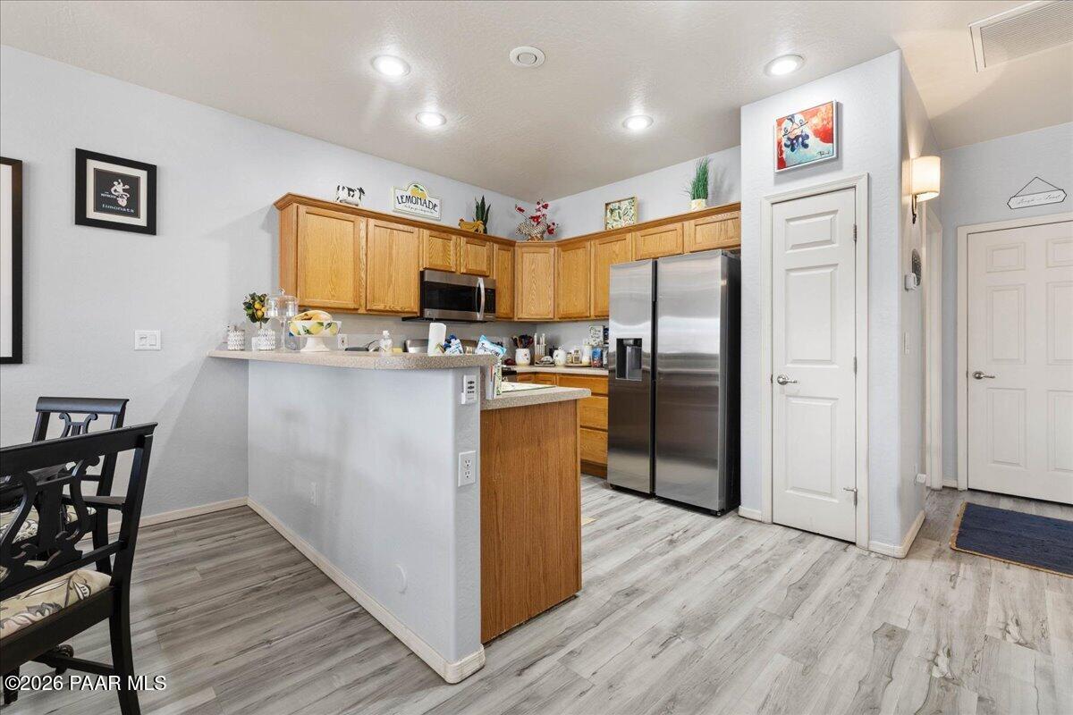 983 N Rolling Green Road