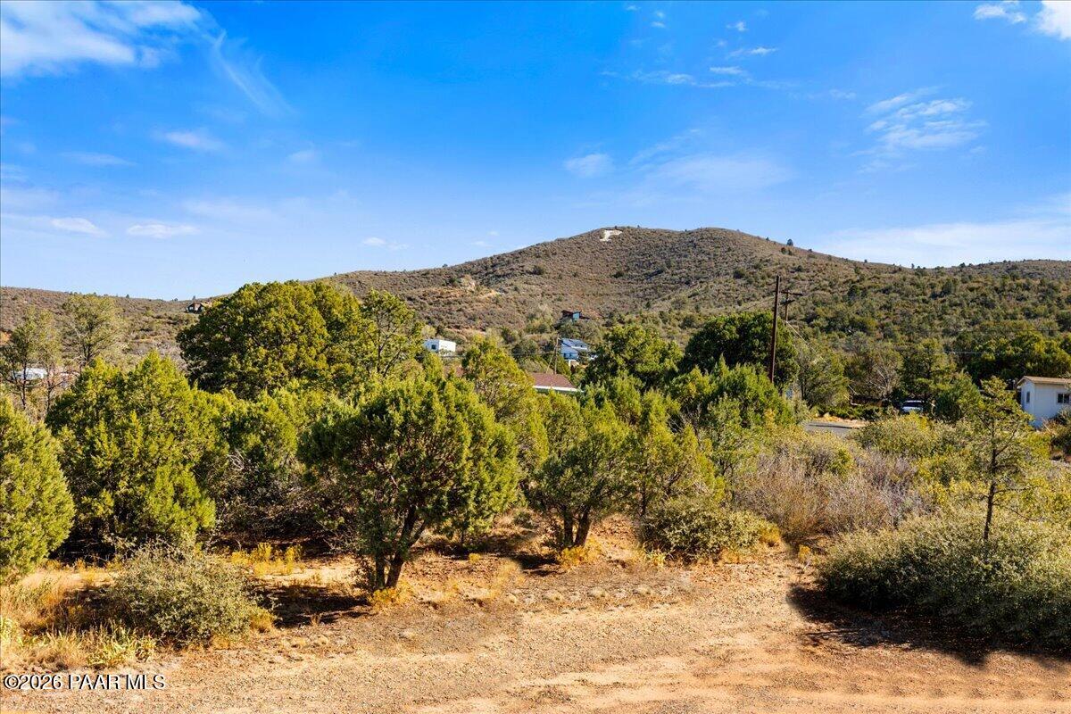 1508 E Wells Fargo Road