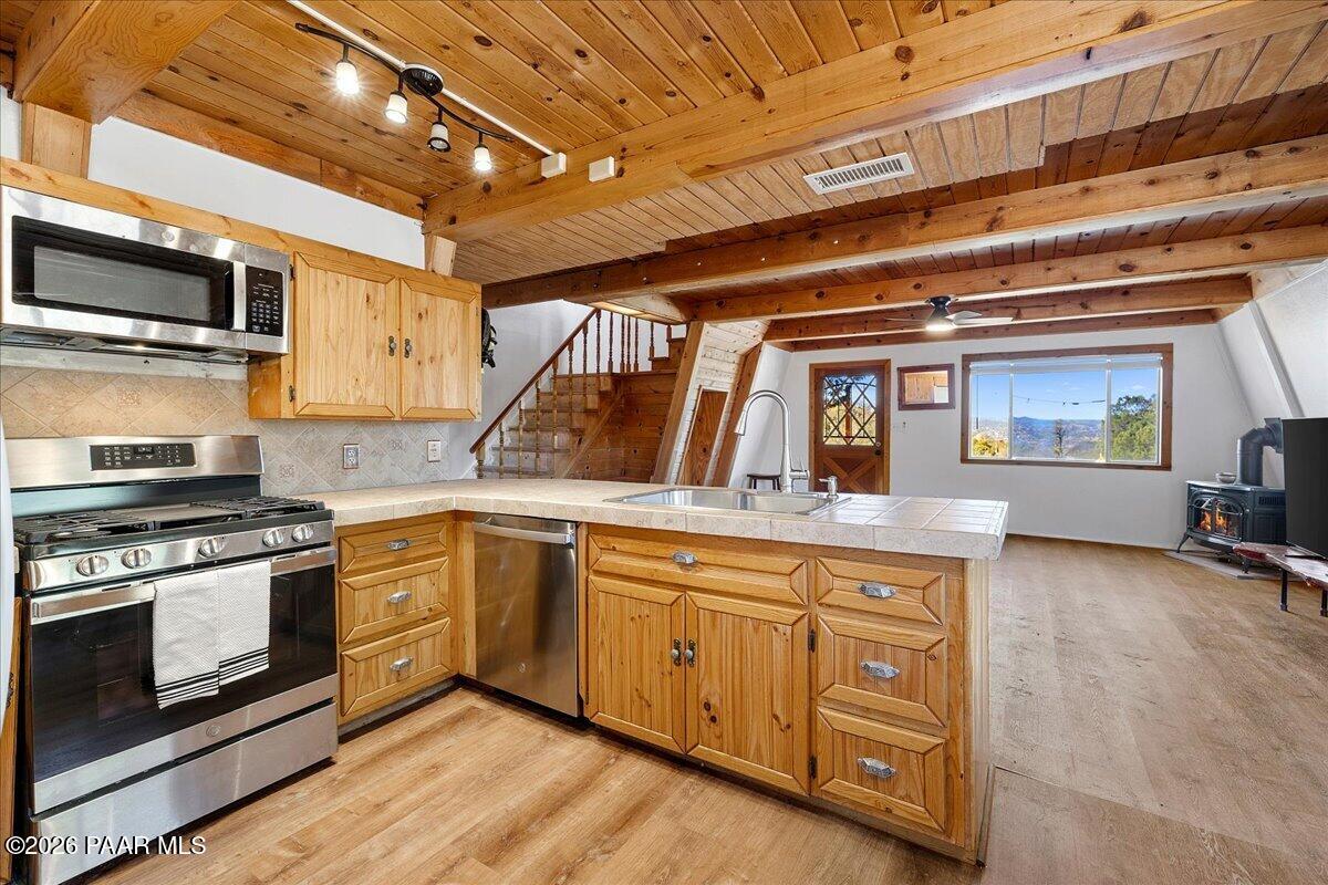 1508 E Wells Fargo Road