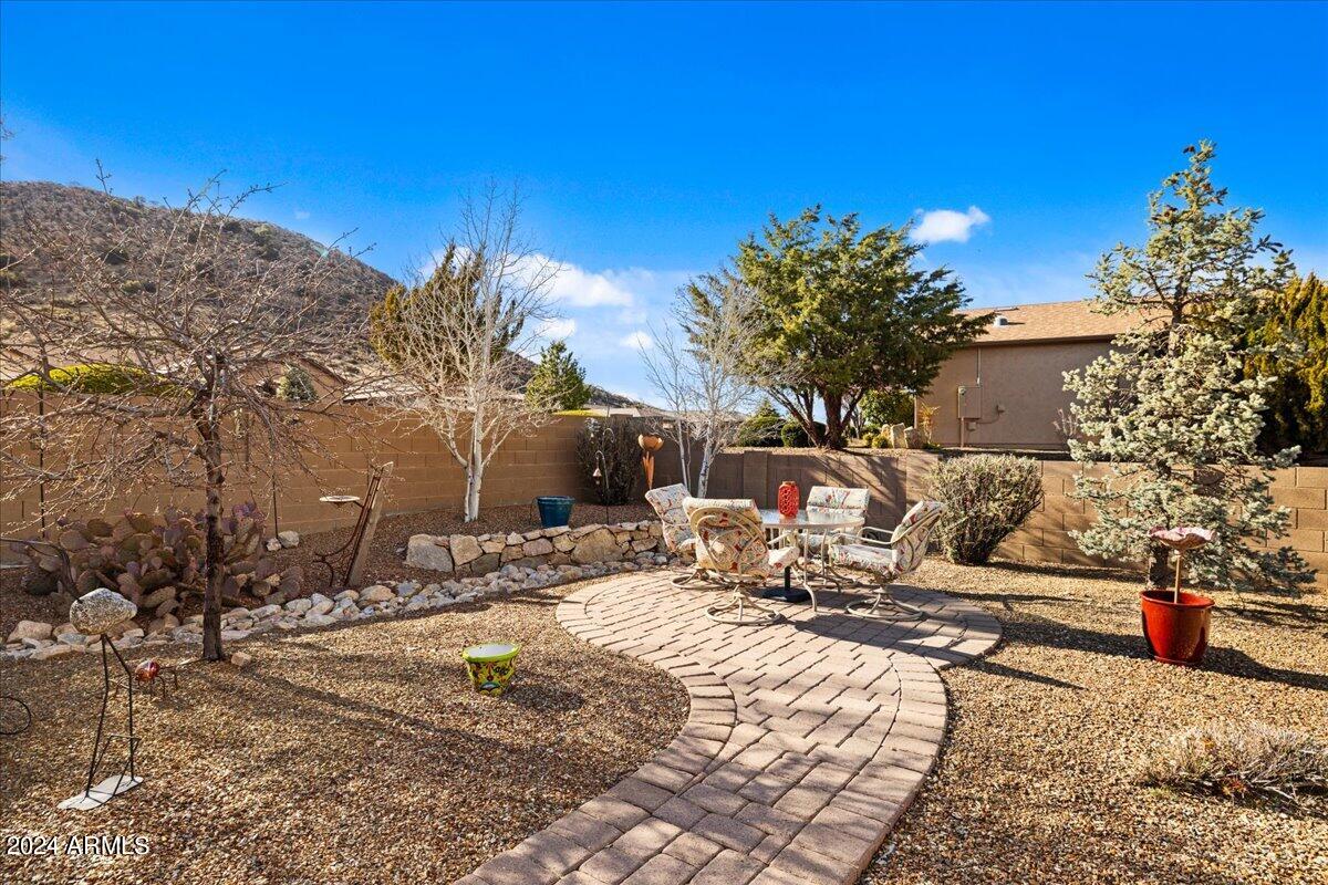 1031 N WIDE OPEN Trail N