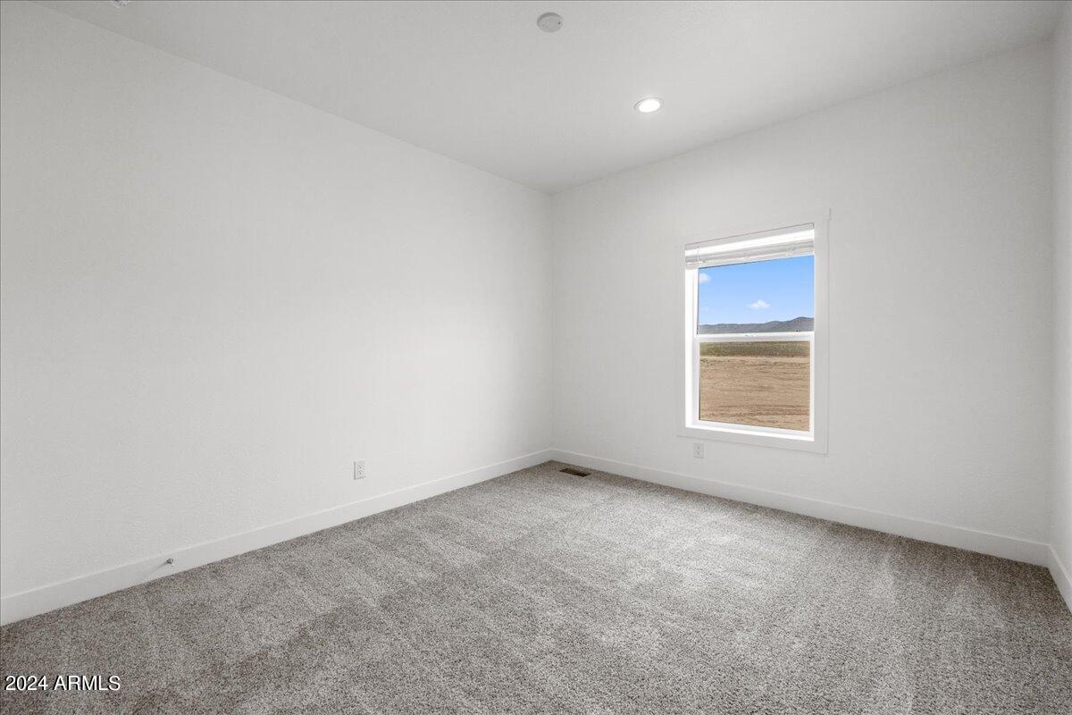 2424 W HARD CIDER Trail