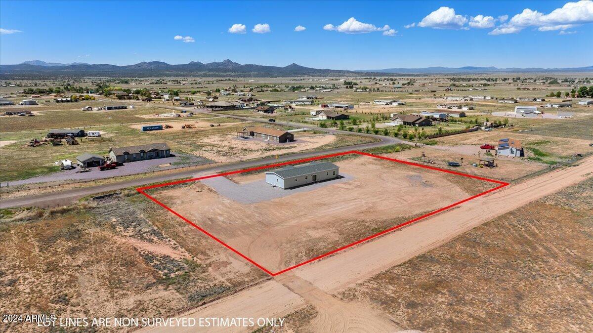 2424 W HARD CIDER Trail