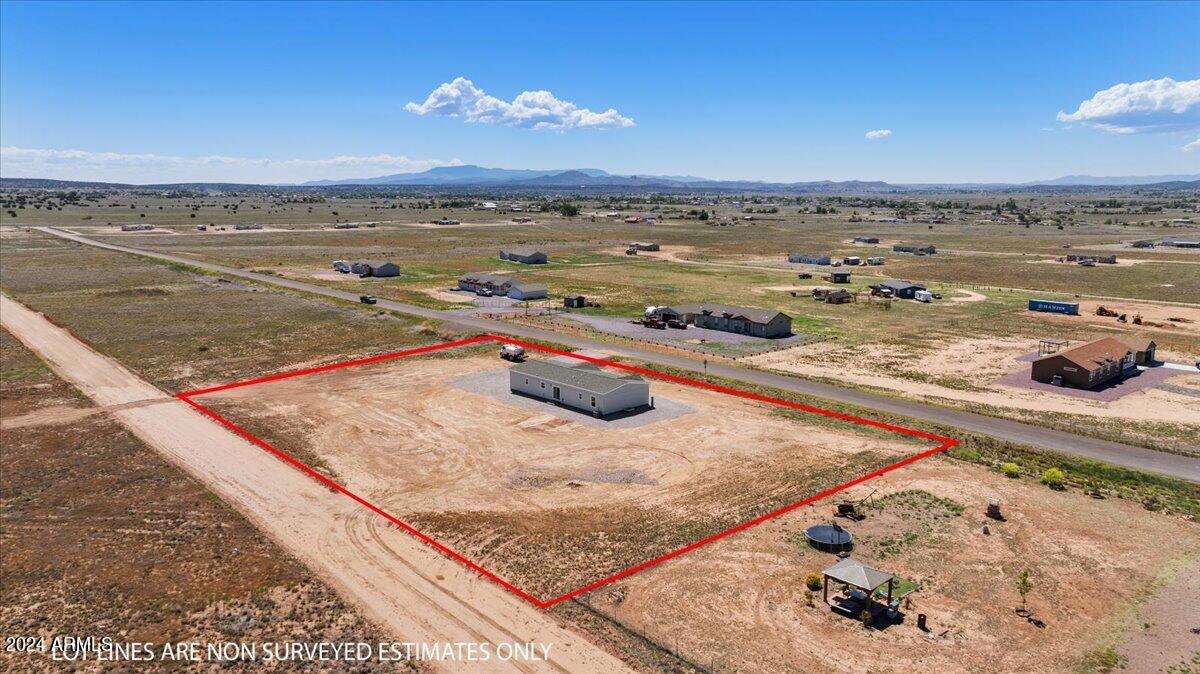 2424 W HARD CIDER Trail