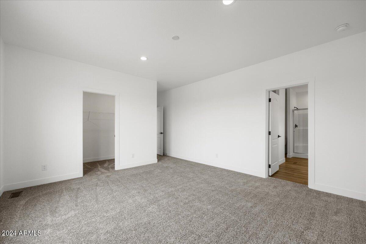 2424 W HARD CIDER Trail