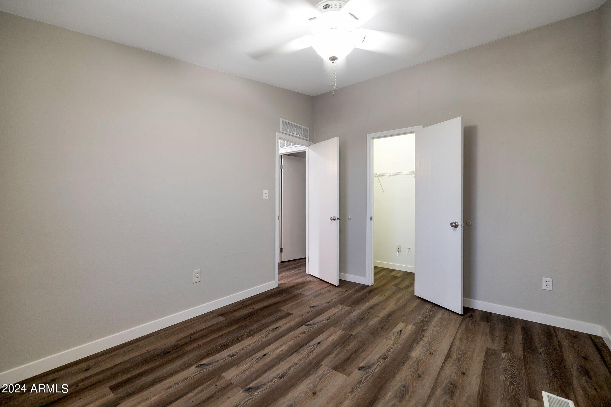 2650 W UNION HILLS Drive, 38