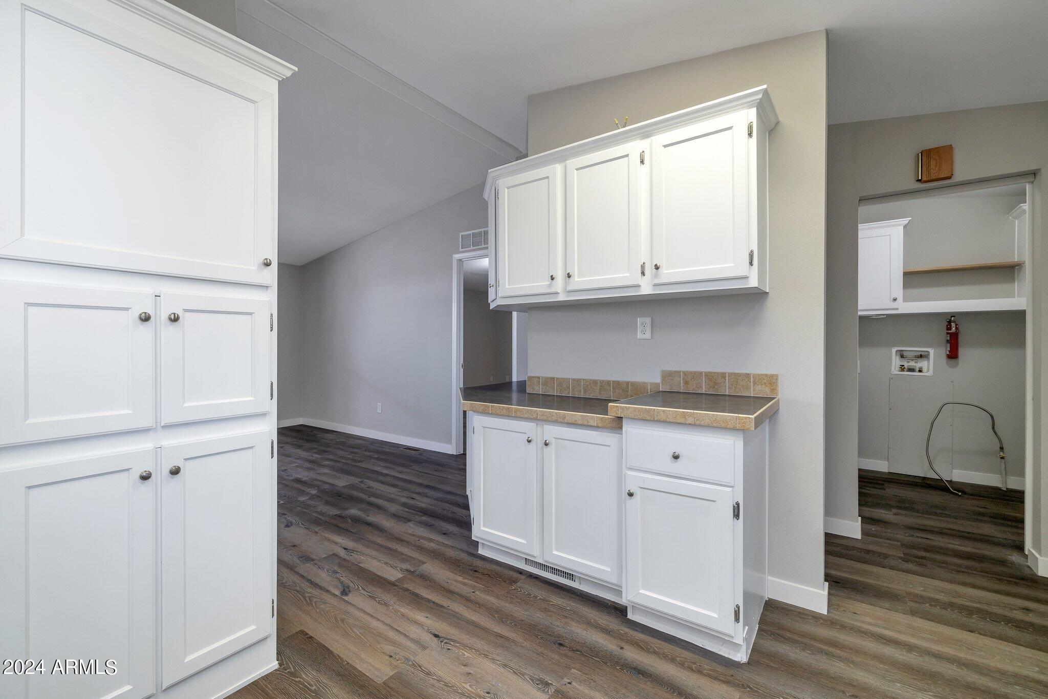 2650 W UNION HILLS Drive, 38