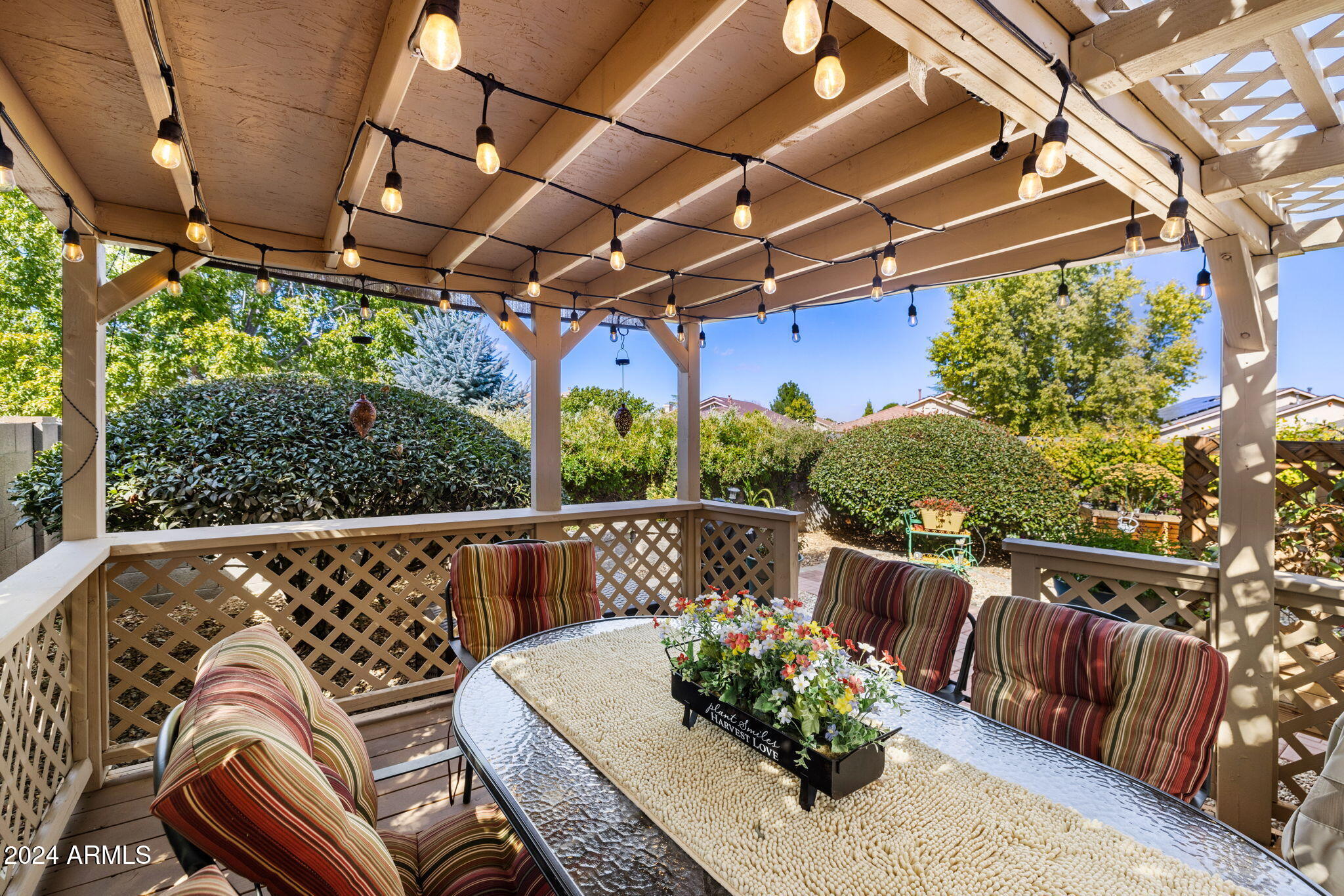 7698 N WINDING Trail