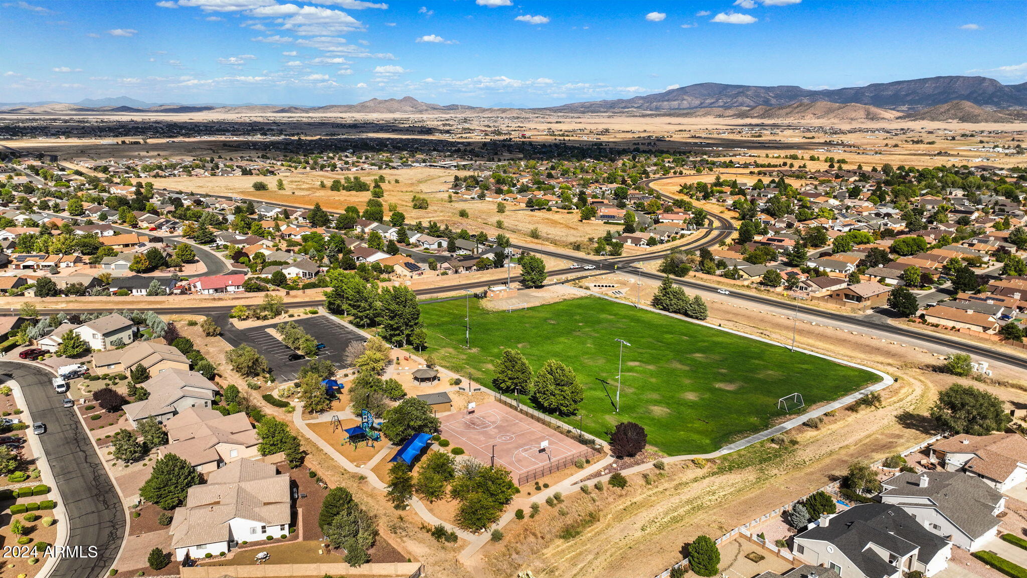 7698 N WINDING Trail