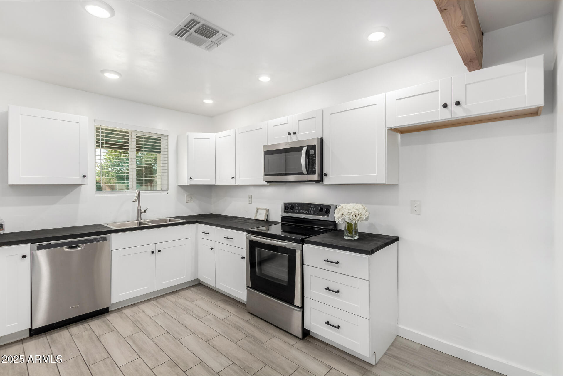 3436 E PIERCE Street