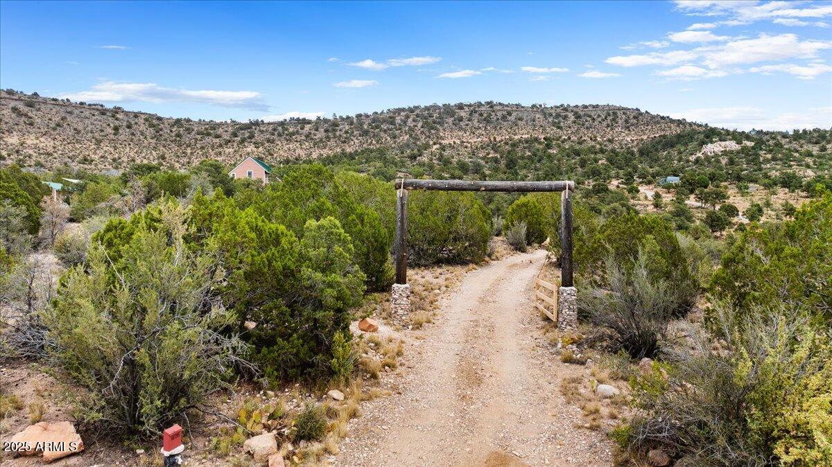 16795 N INDIAN RUINS Road