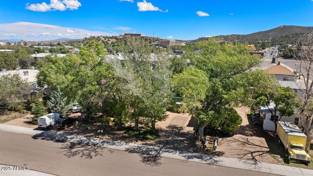 311 N WASHINGTON Avenue