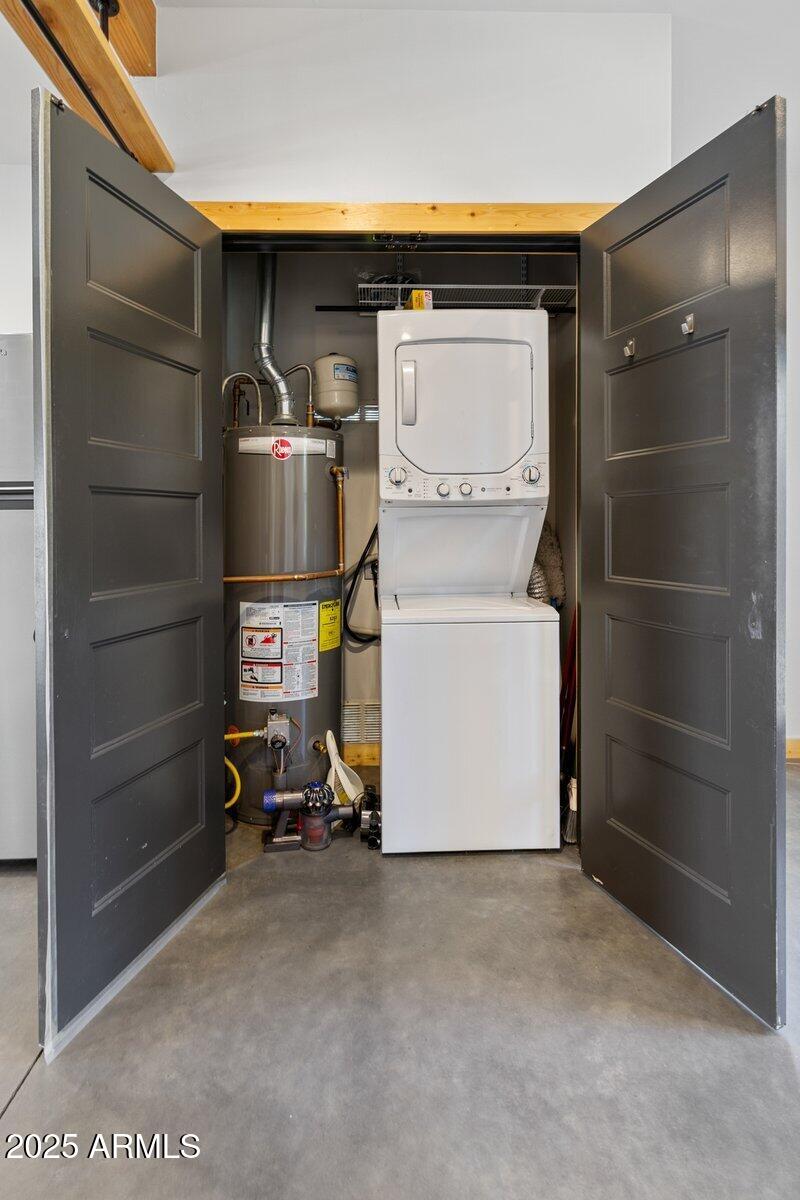 311 N WASHINGTON Avenue