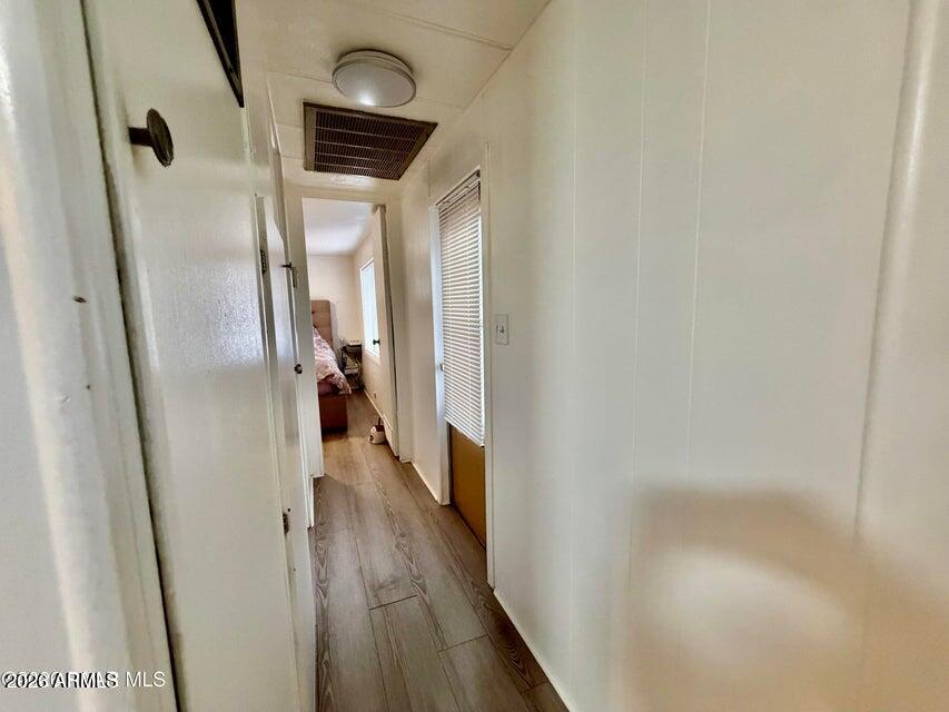 837 Division Street 32