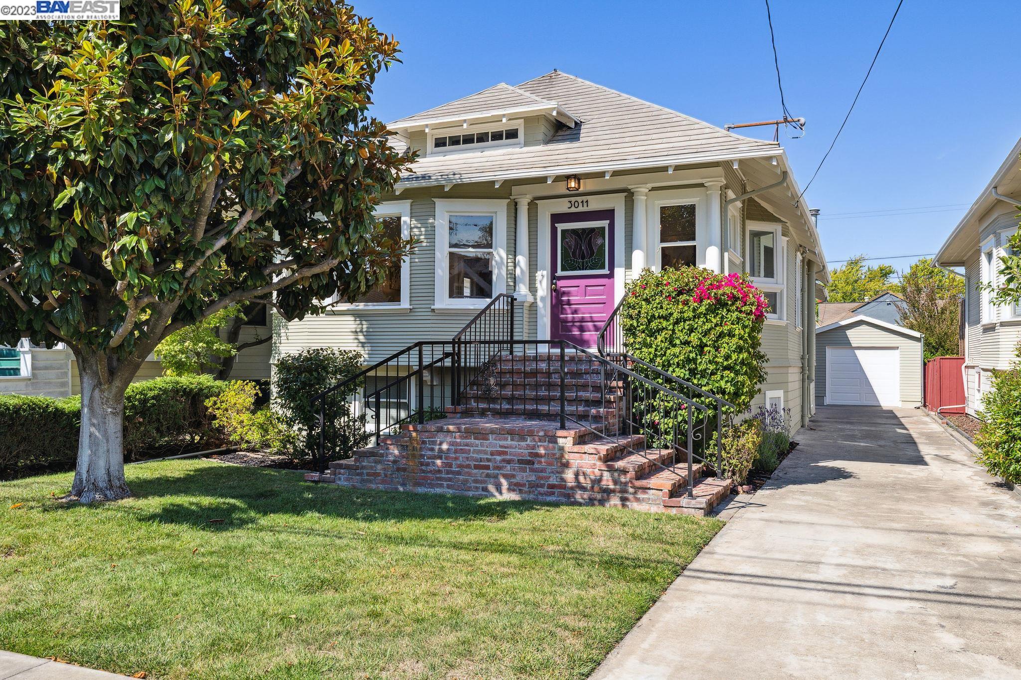 3011 Lincoln Ave