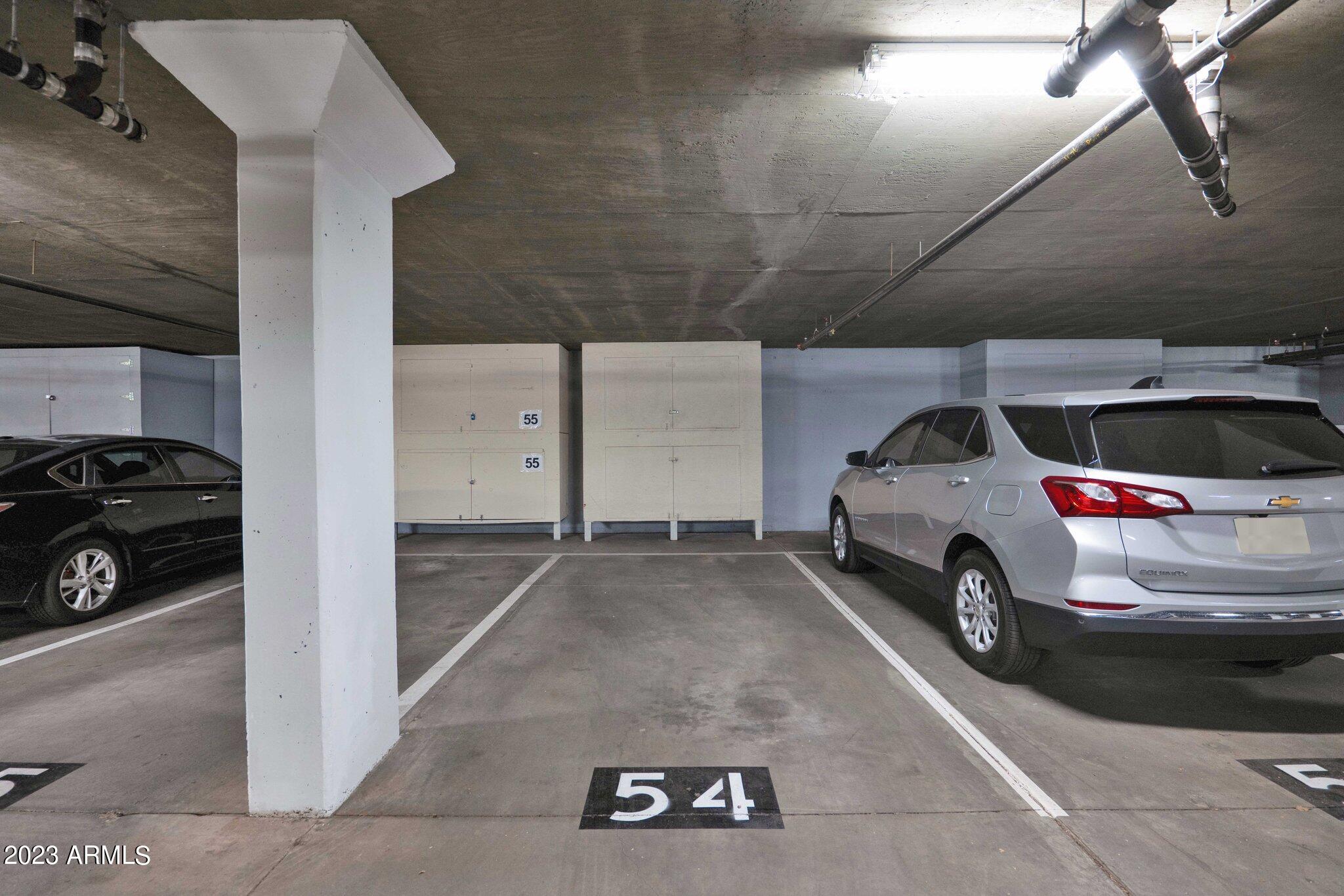 14000 N 94TH Street, 1088