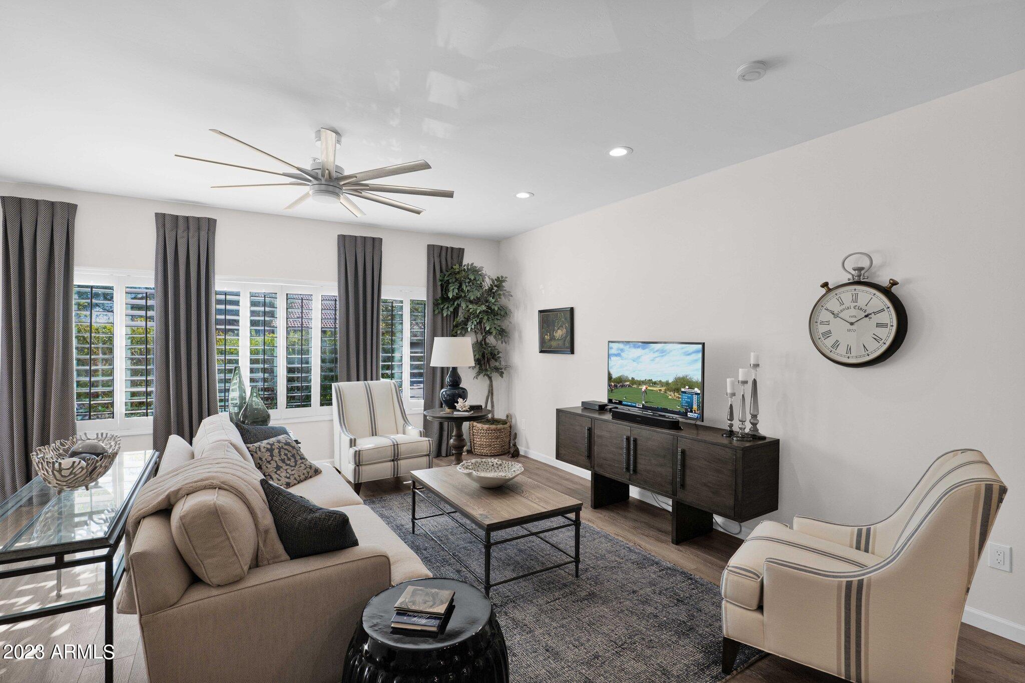 14000 N 94TH Street, 1088