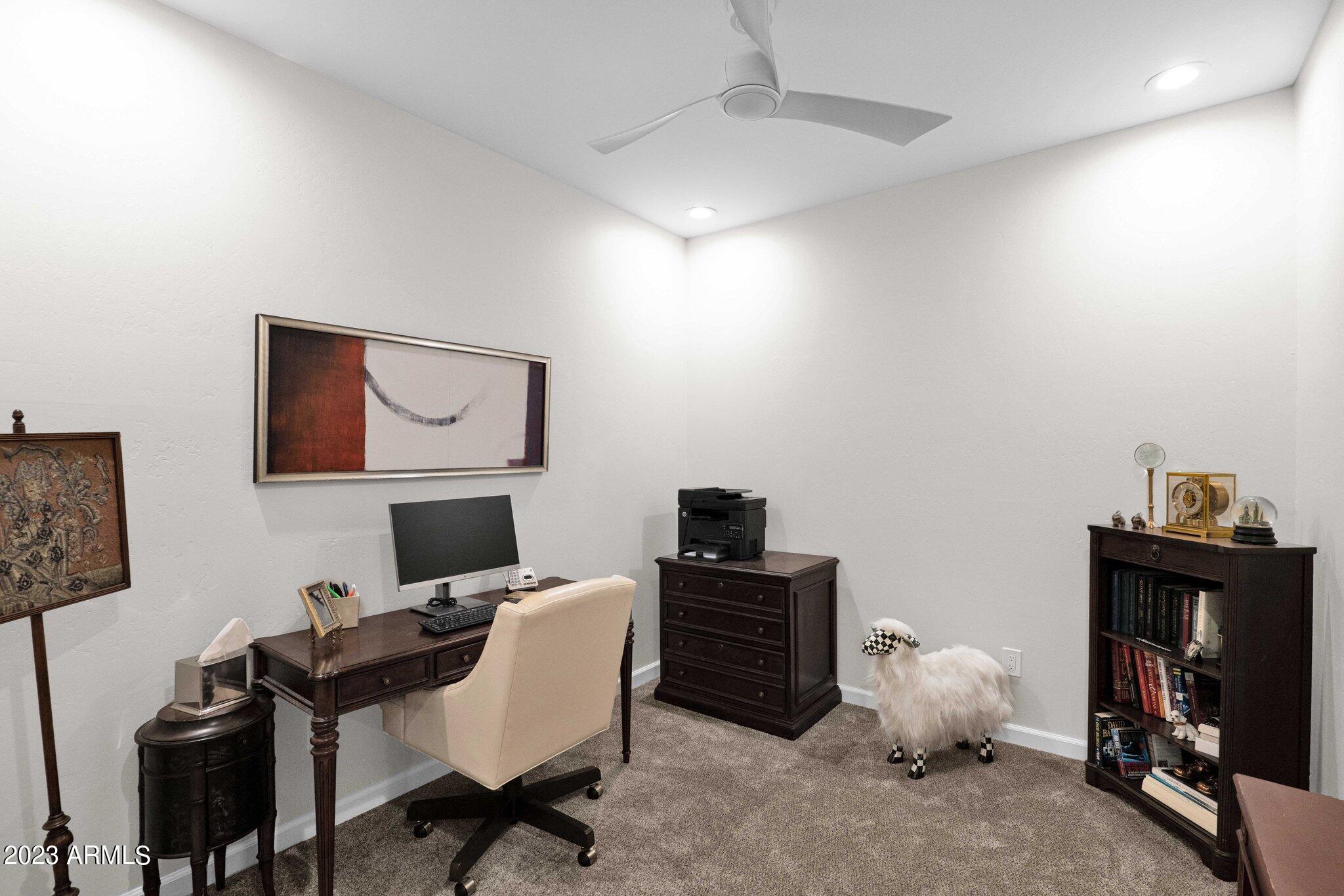 14000 N 94TH Street, 1088