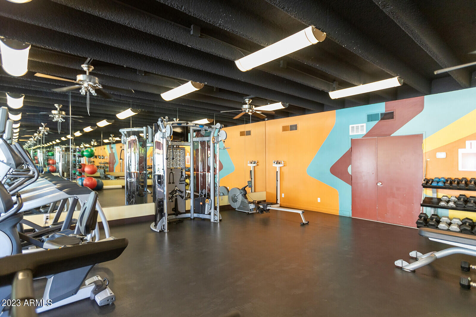 4750 N CENTRAL Avenue, 17N