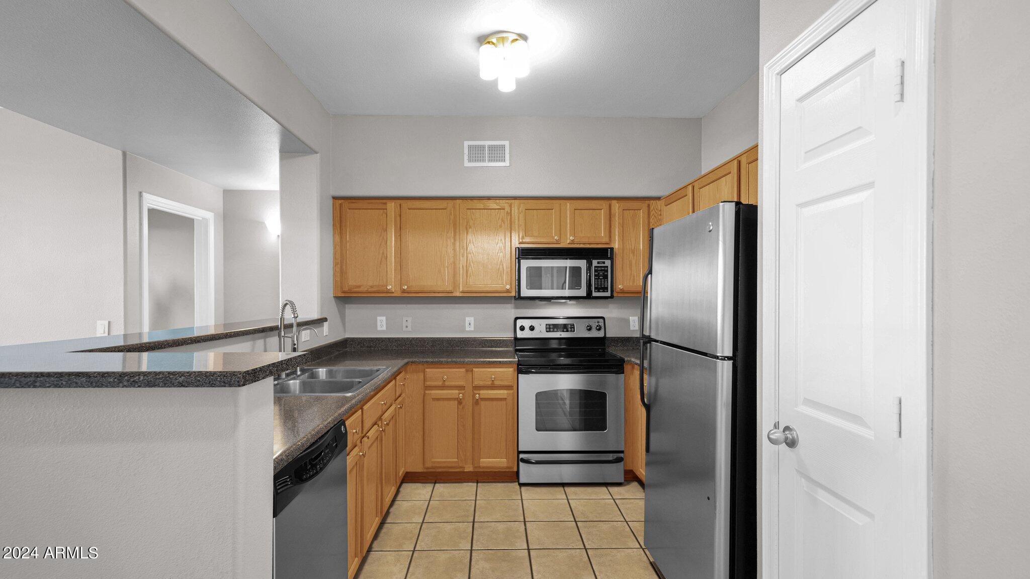 20100 N 78TH Place, 3087