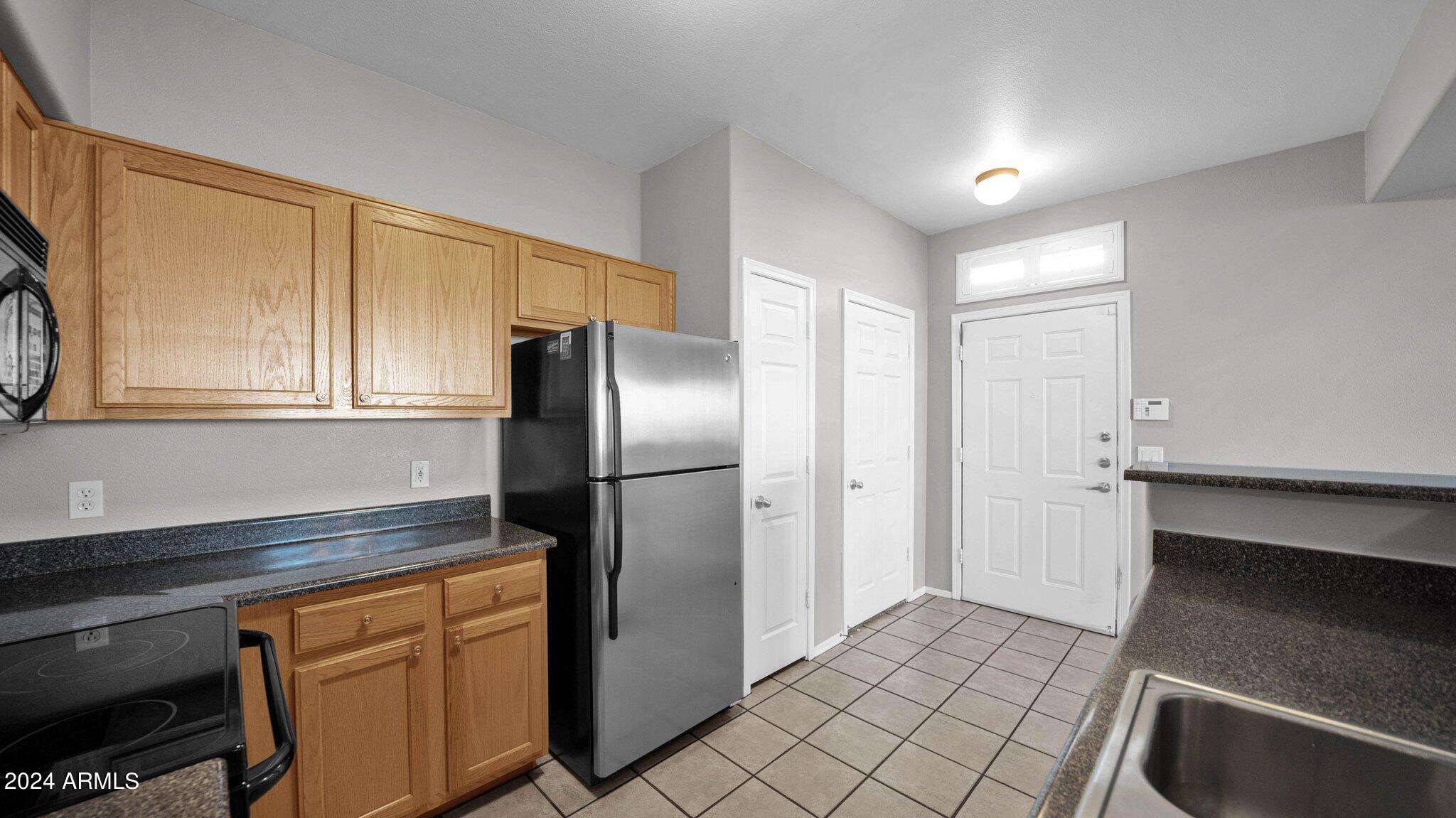 20100 N 78TH Place, 3087