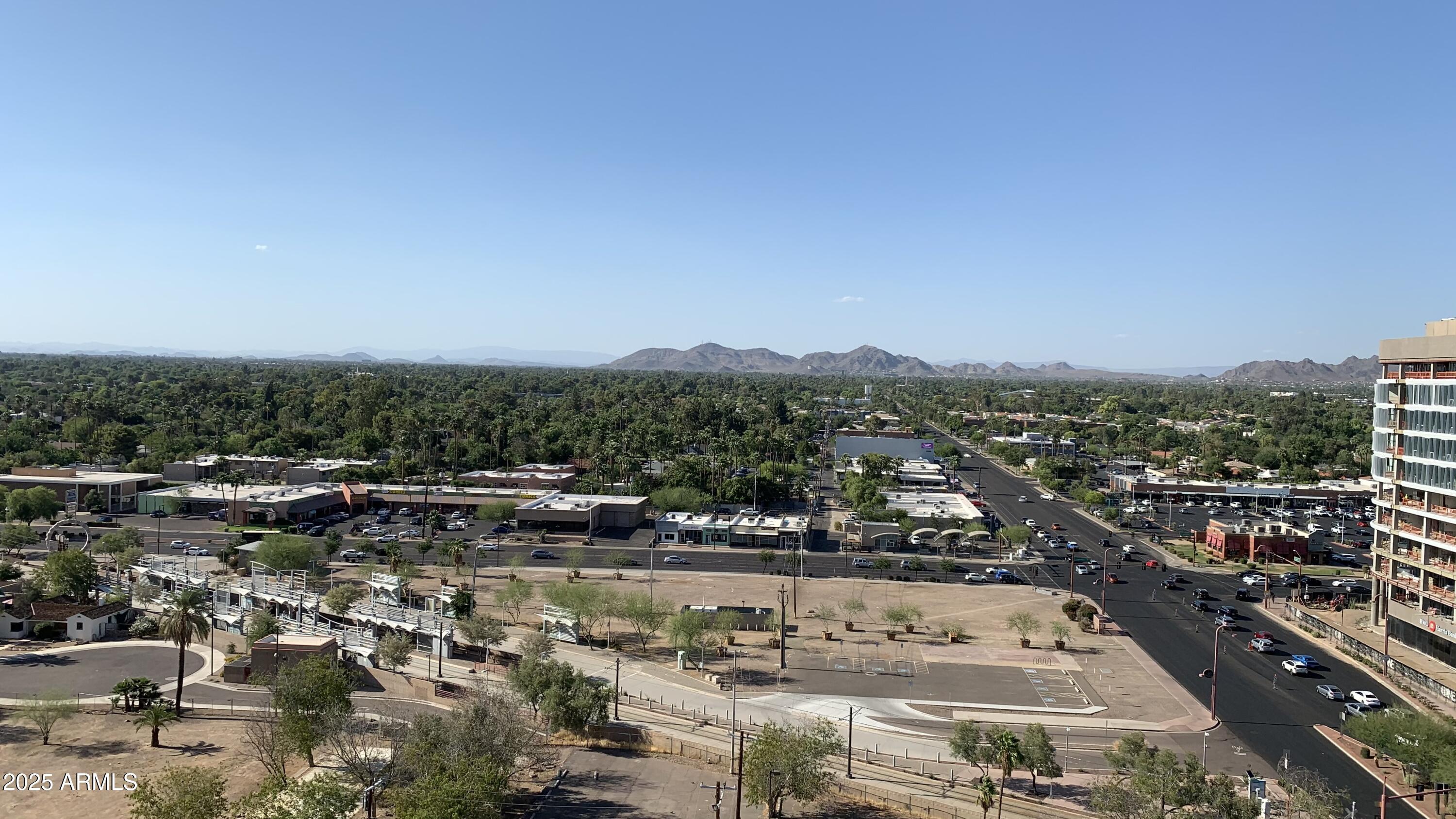 4750 N CENTRAL Avenue, 14A