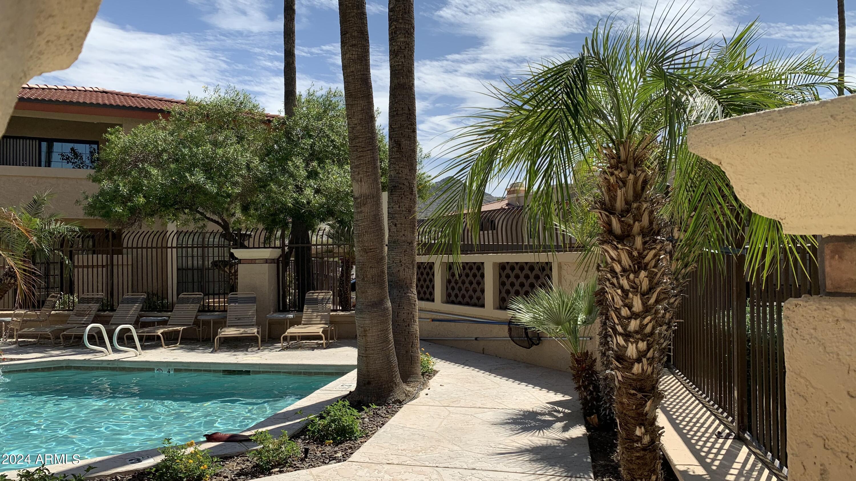 10410 N CAVE CREEK Road, 2100