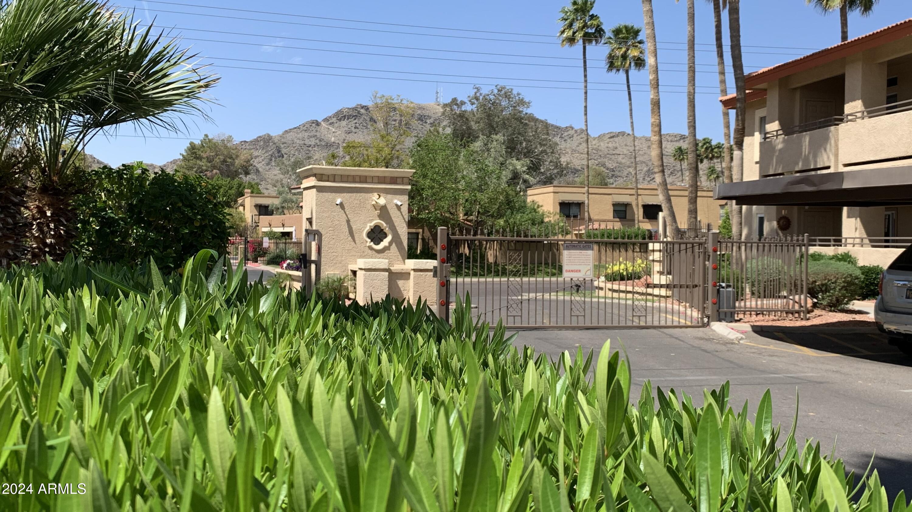 10410 N CAVE CREEK Road, 2100