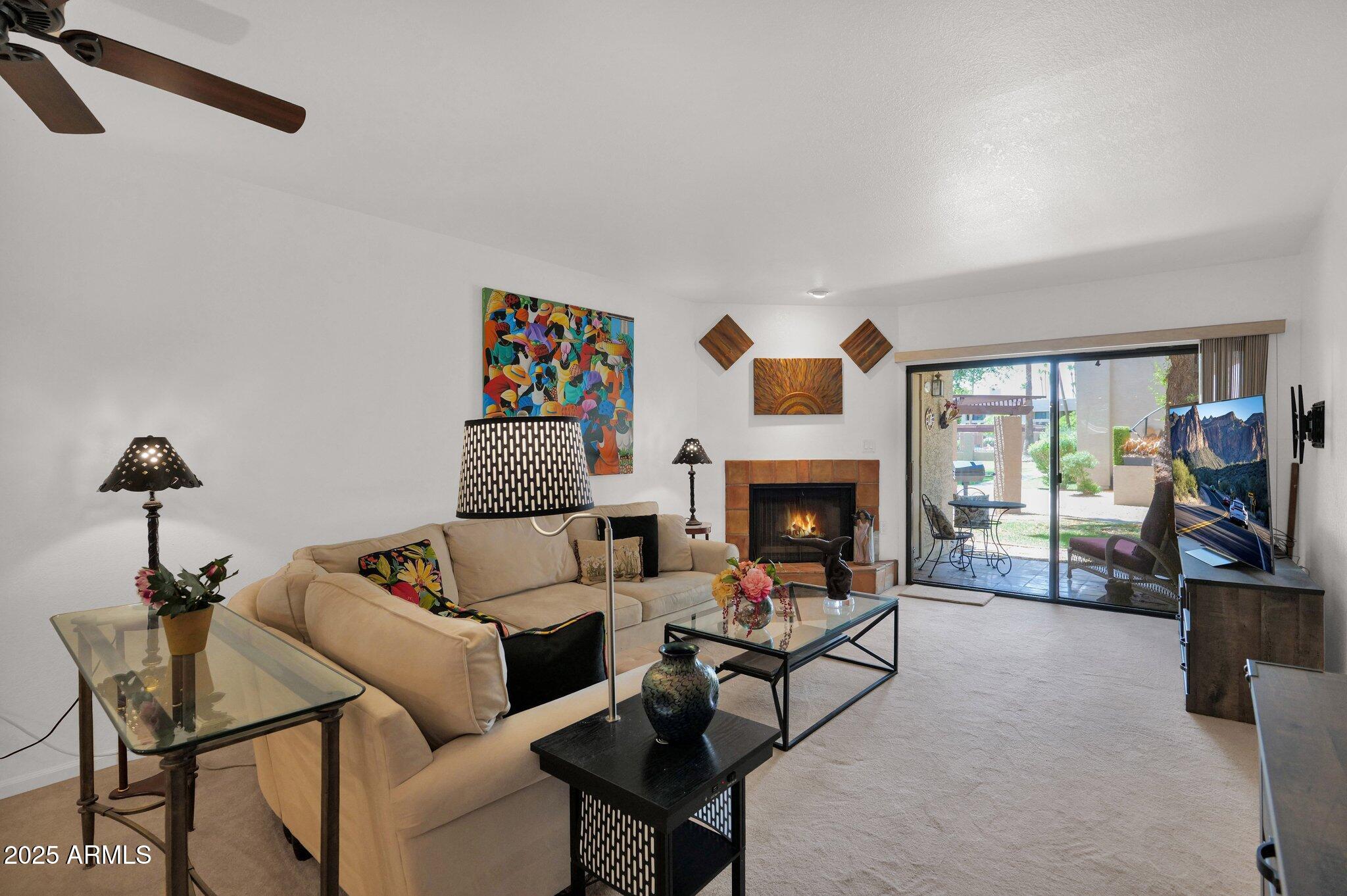 8651 E ROYAL PALM Road, 121