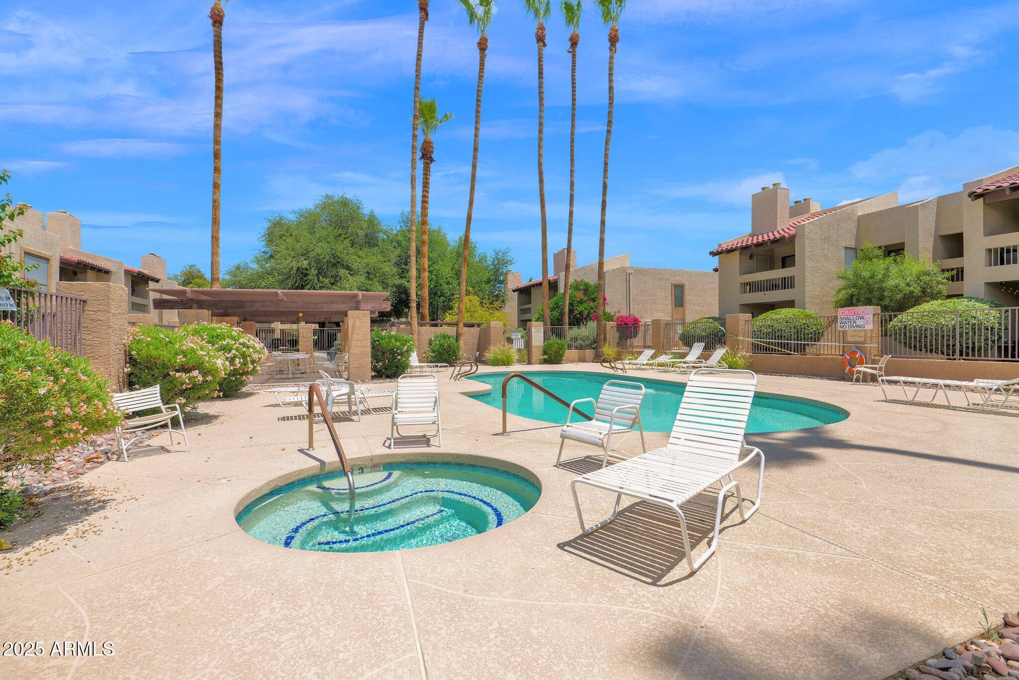 8651 E ROYAL PALM Road, 121