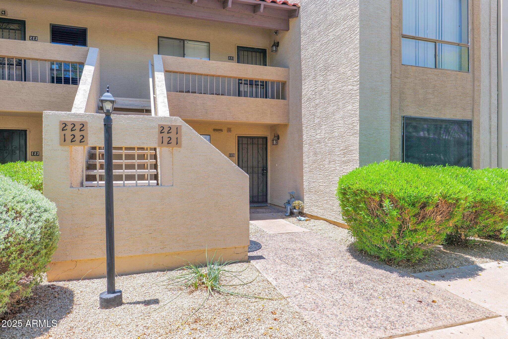 8651 E ROYAL PALM Road, 121