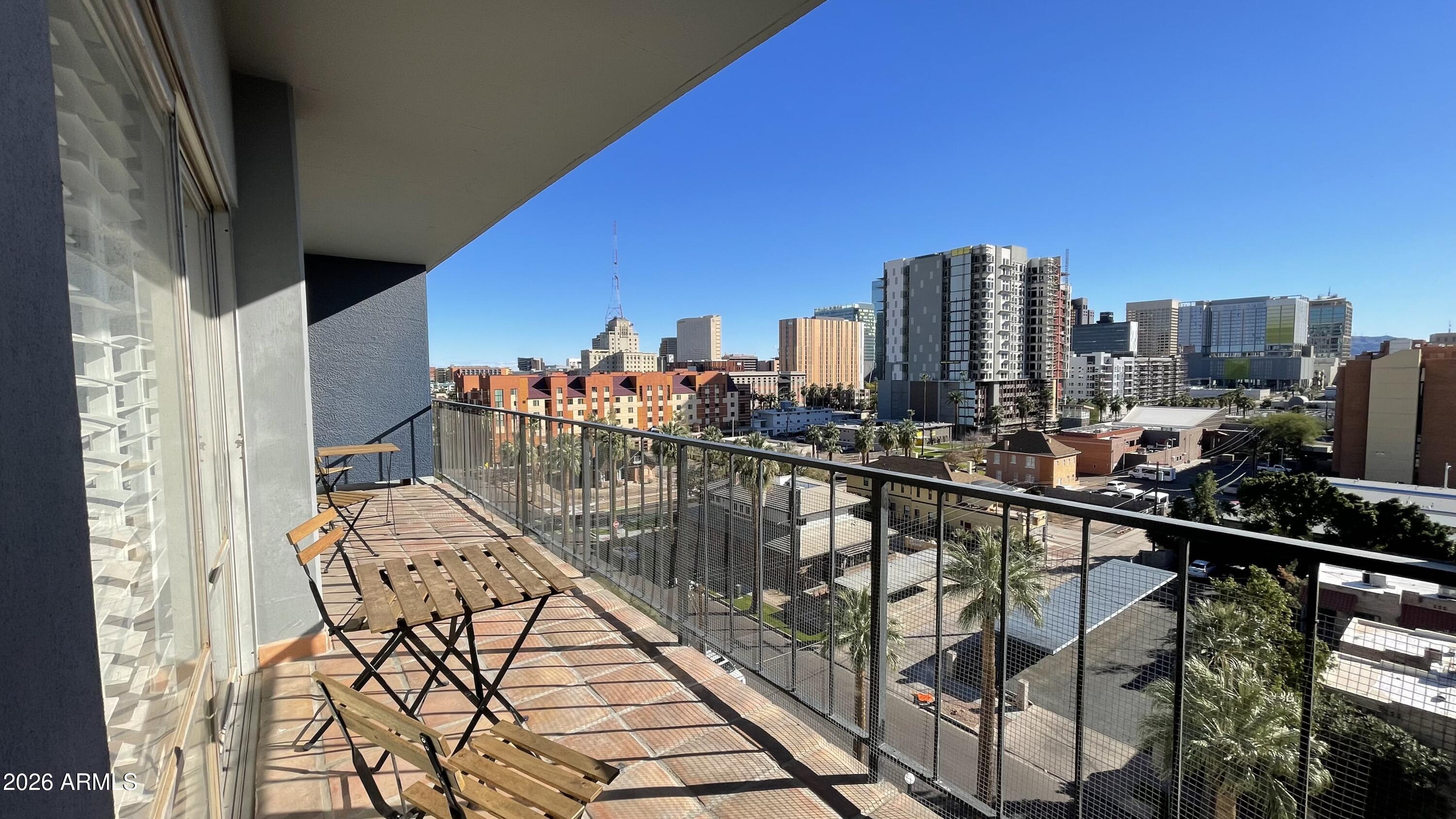805 N 4TH Avenue N 804
