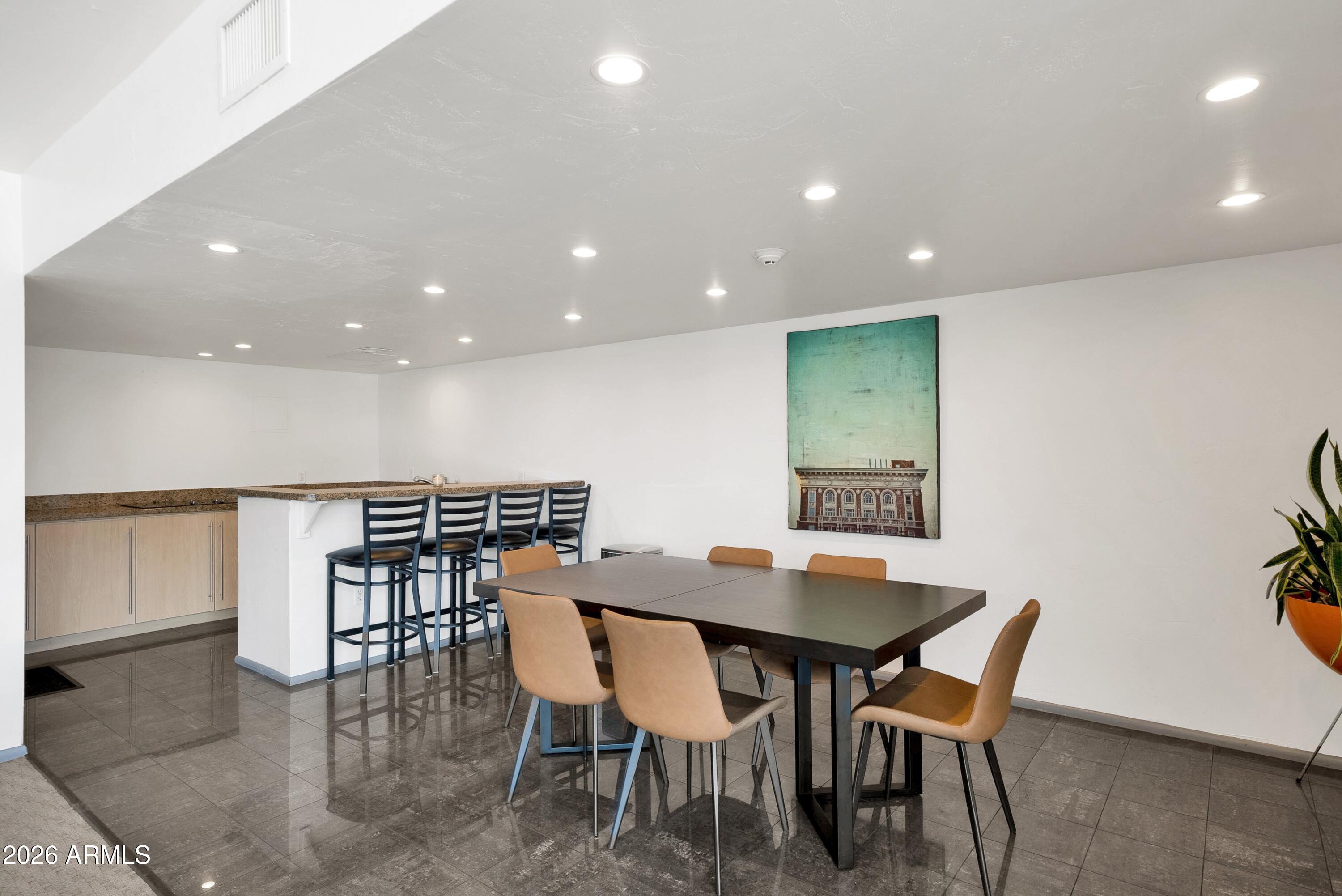 805 N 4TH Avenue 502