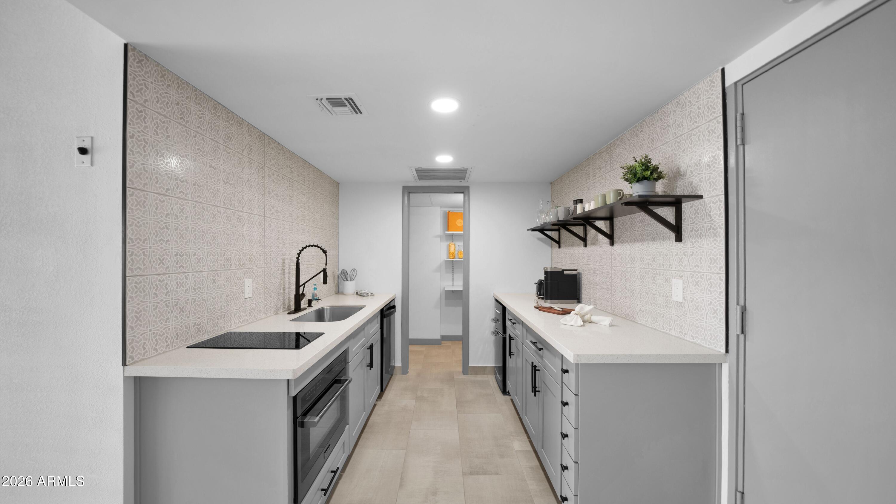 805 N 4TH Avenue 1008