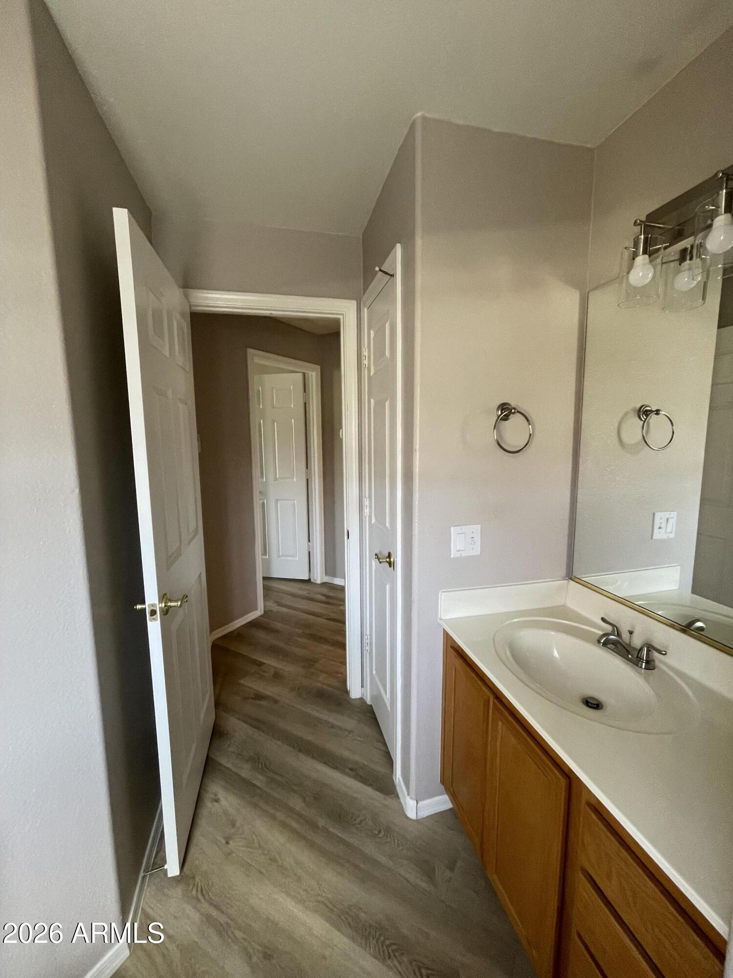 10410 N CAVE CREEK Road 2100