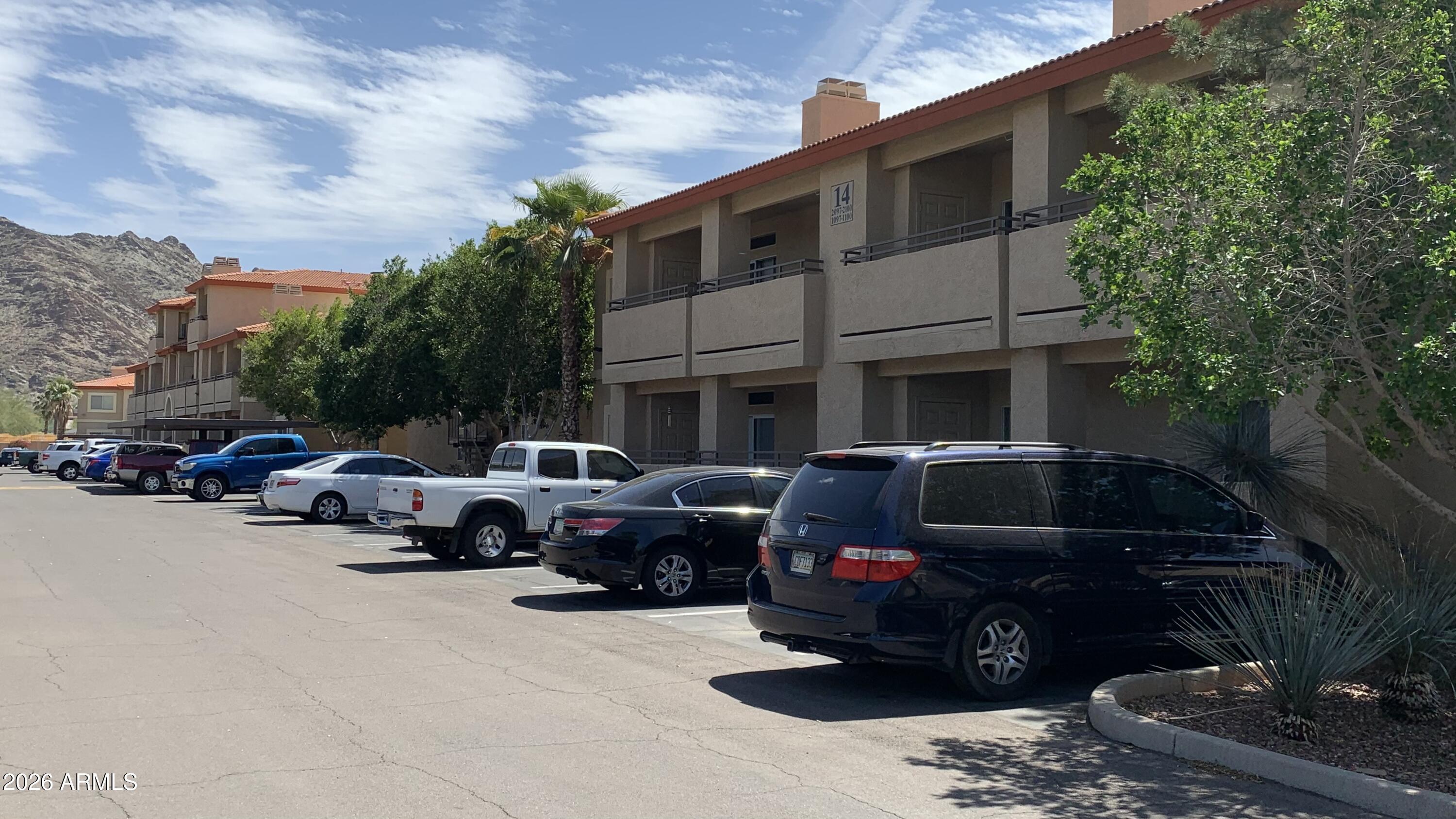 10410 N CAVE CREEK Road 2100