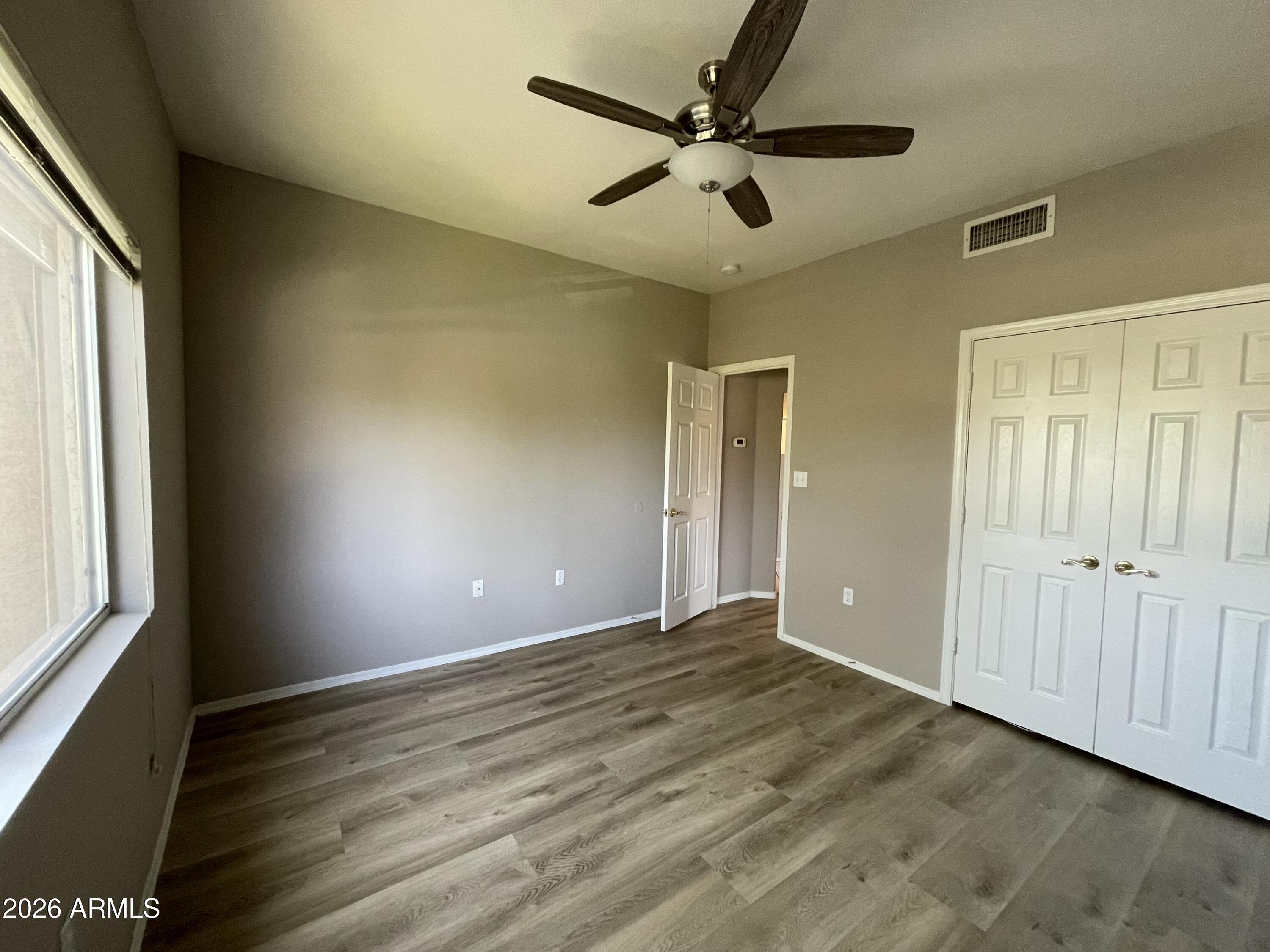 10410 N CAVE CREEK Road 2100