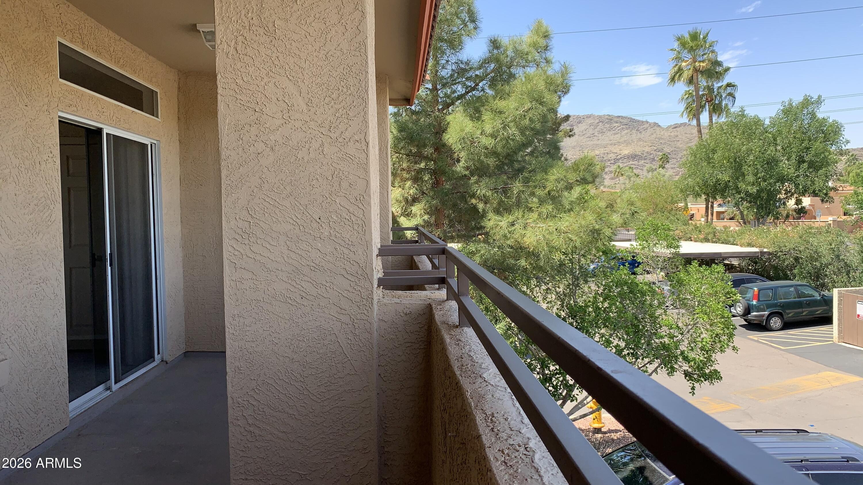 10410 N CAVE CREEK Road 2100