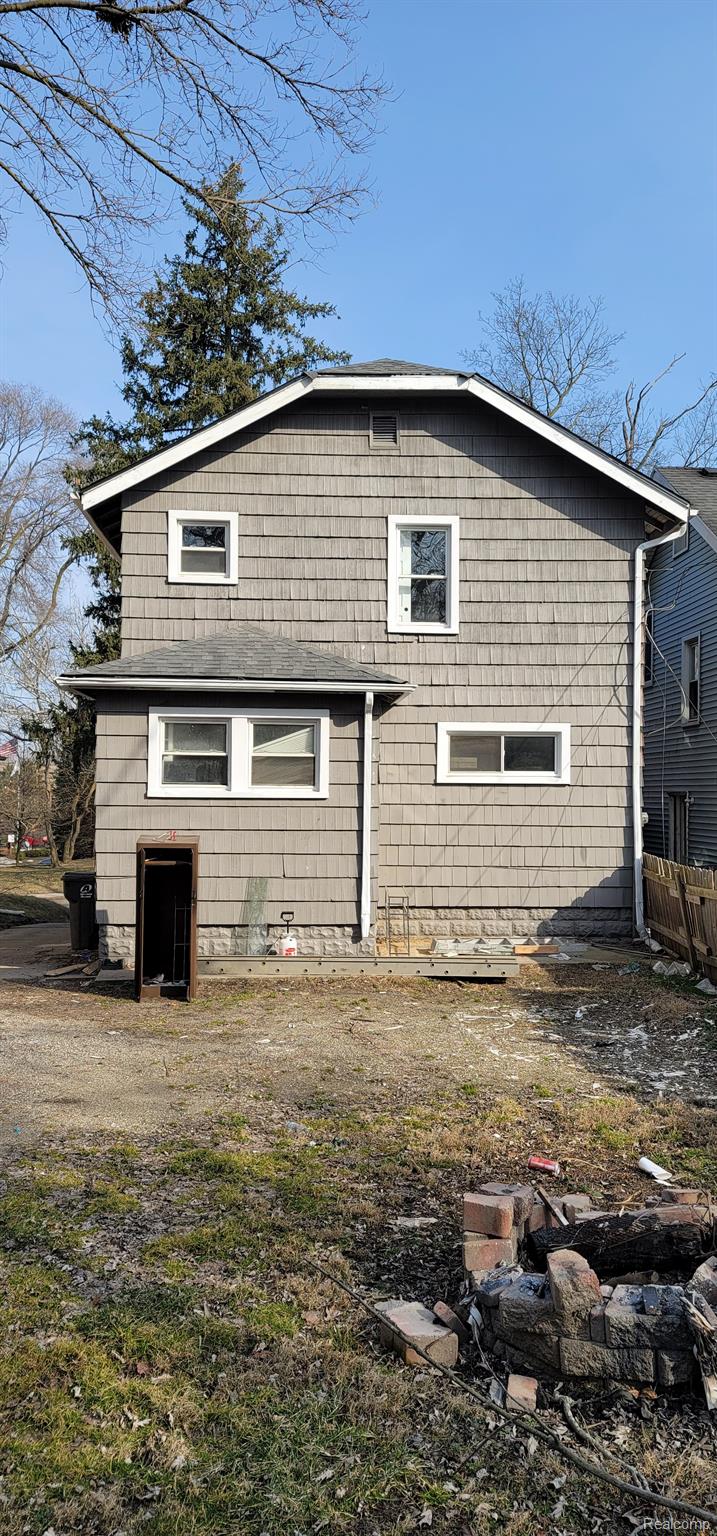 351 BALDWIN AVE