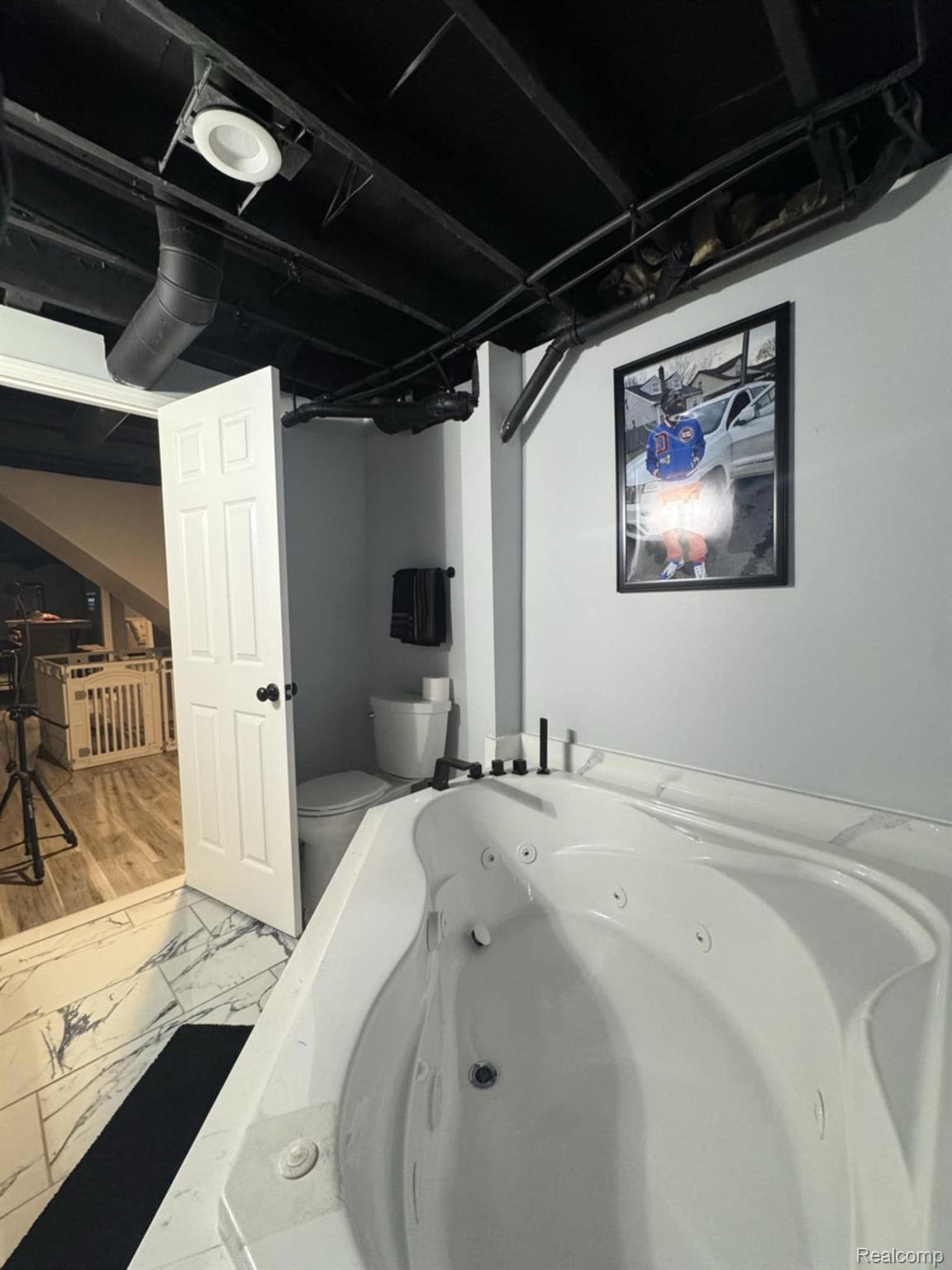 15110 KARA LN