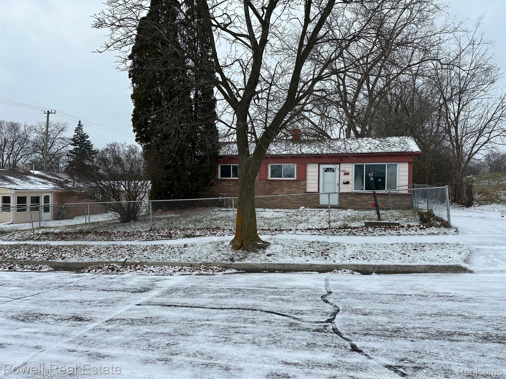 175 VERNON DR