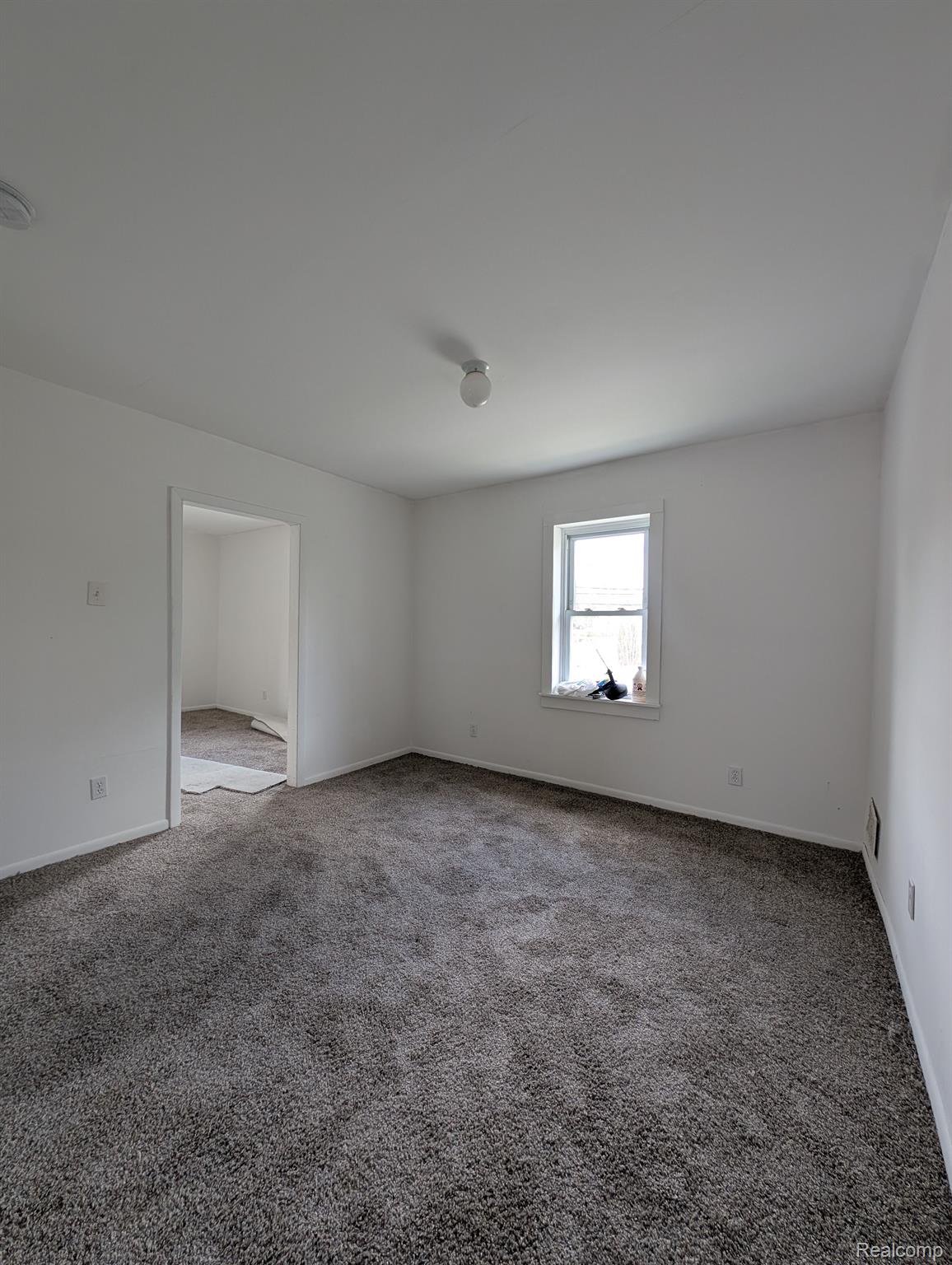 249 W WILSON AVE