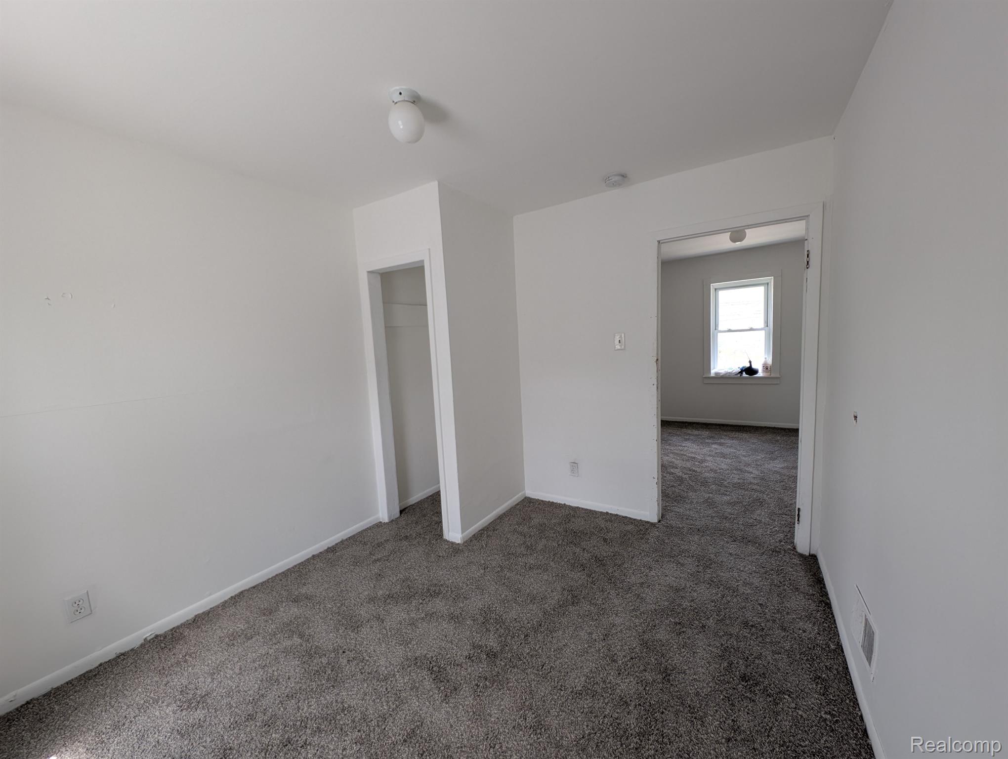 249 W WILSON AVE