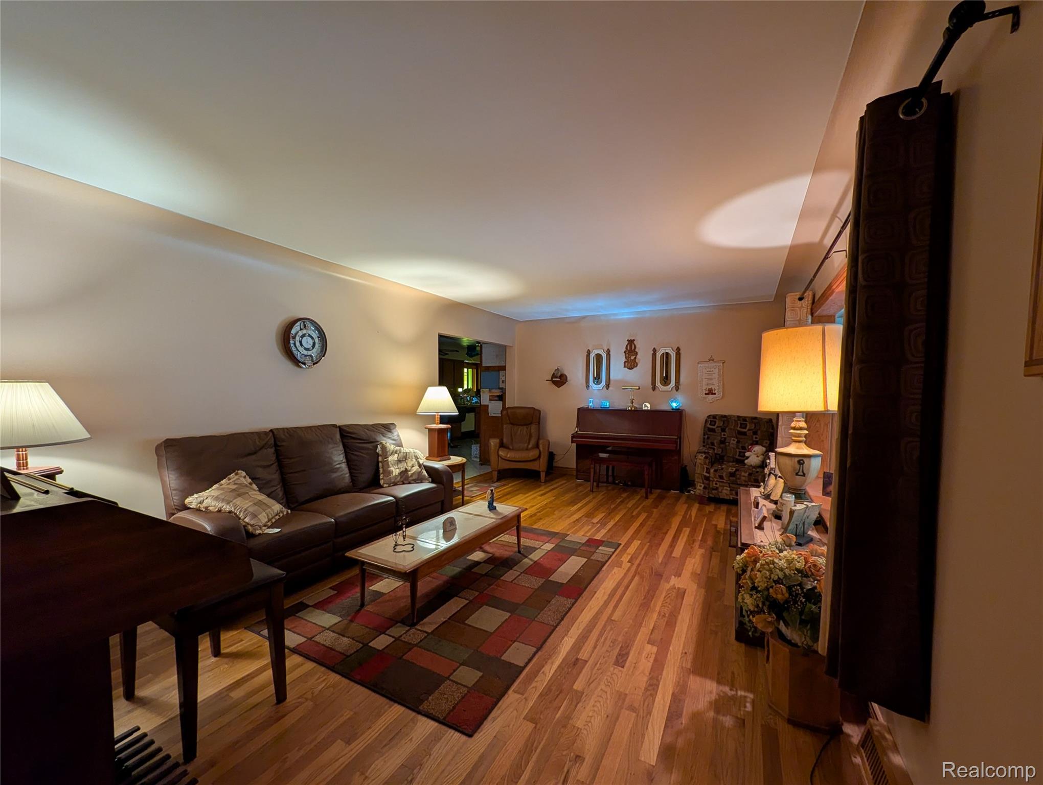 200 Astorwood