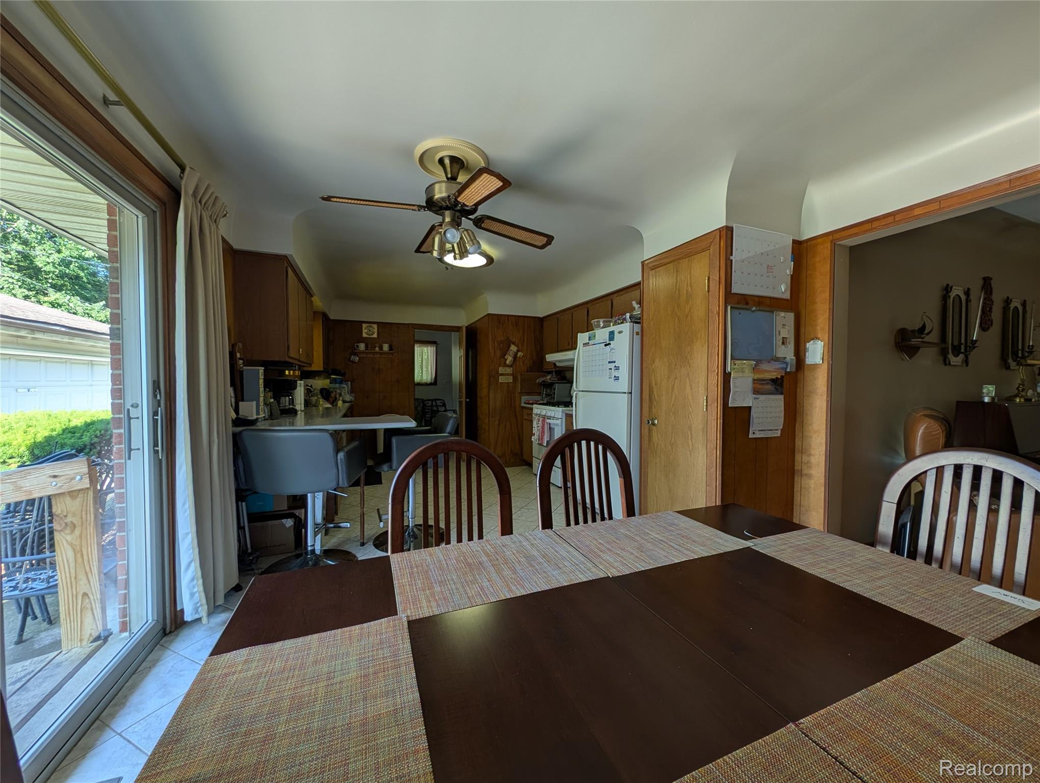 200 Astorwood