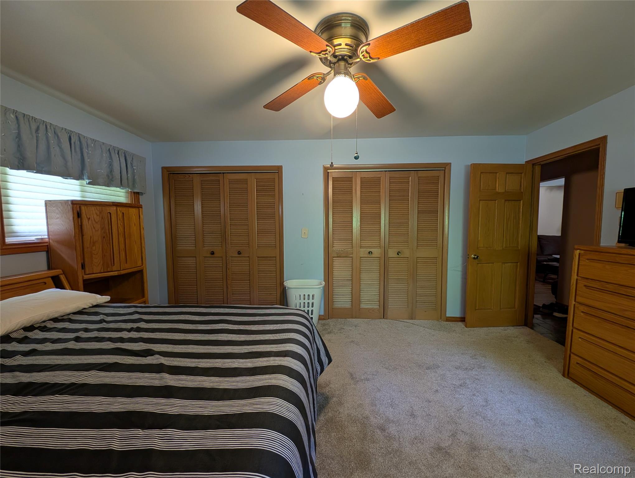 200 Astorwood